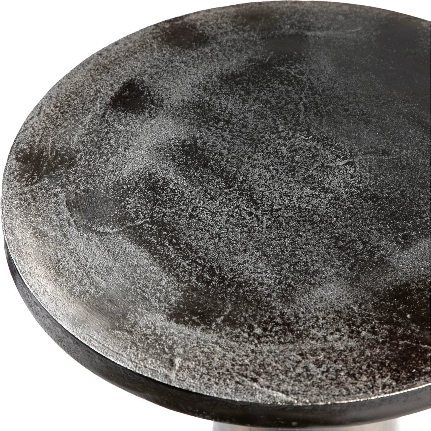 003 SI-1924581 | Closeup | Adell Side Table by Arch & Plane in black nickel. Made from aluminum in a modern style.