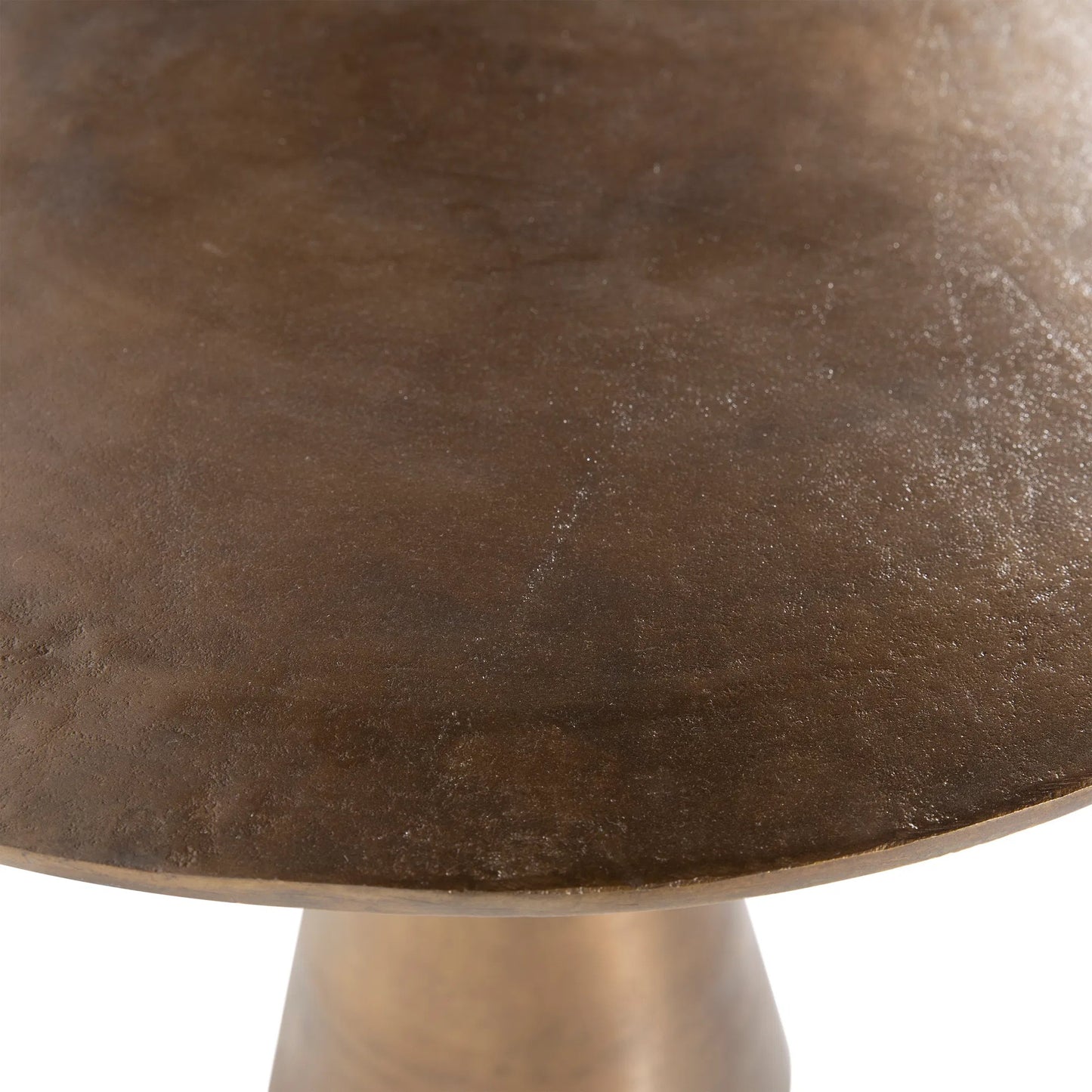 003 SI-1924583 | Closeup | Aniya Round Aluminum Brass-Finished Pedestal Base Bistro Table by Arch & Plane in oil brass. Made from cast aluminum in a modern style.