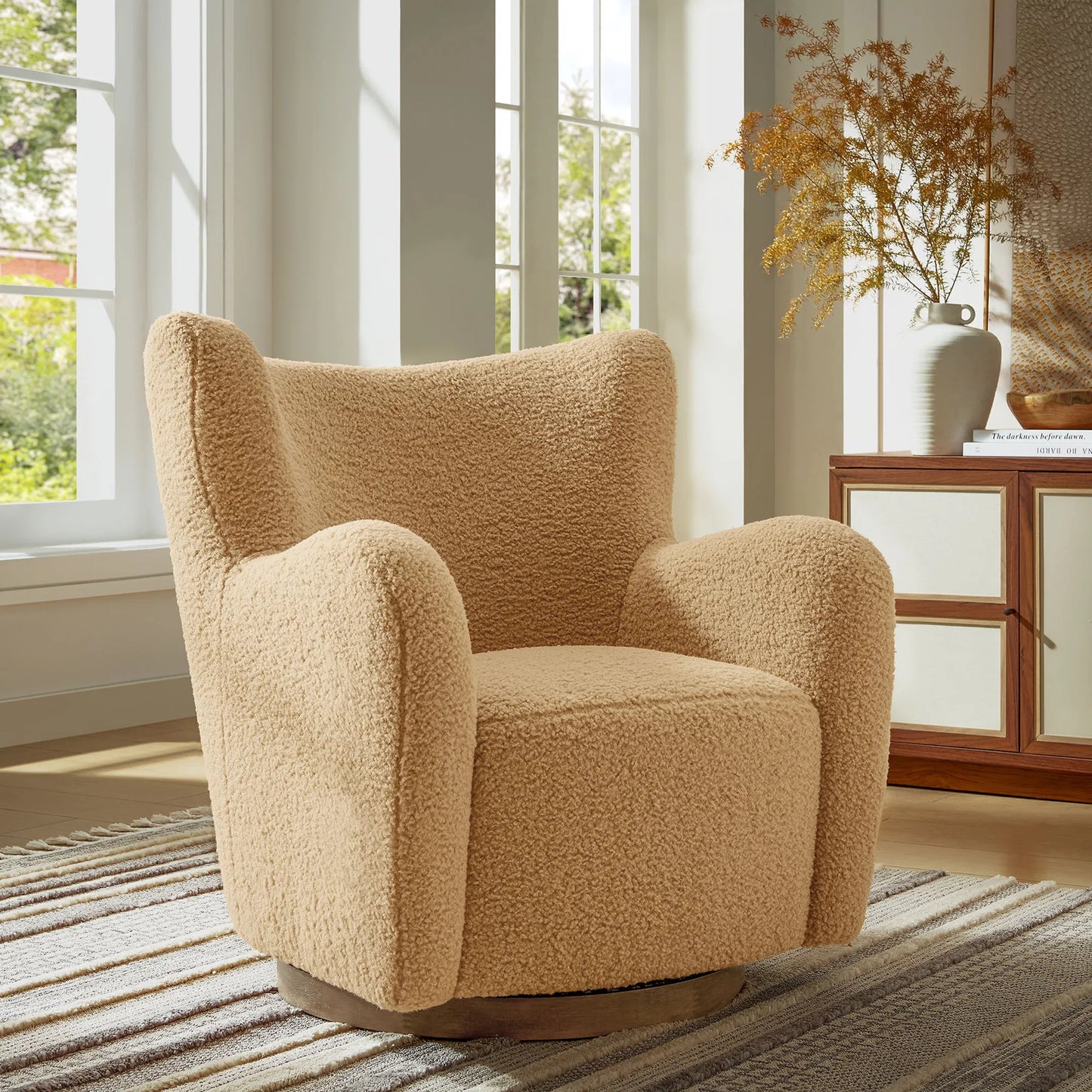 023 SI-2358321 | Lifestyle | Anderson Wingback Sherpa Swivel Accent Chair by Evans & Londeen. Made from sherpa in a unique style.