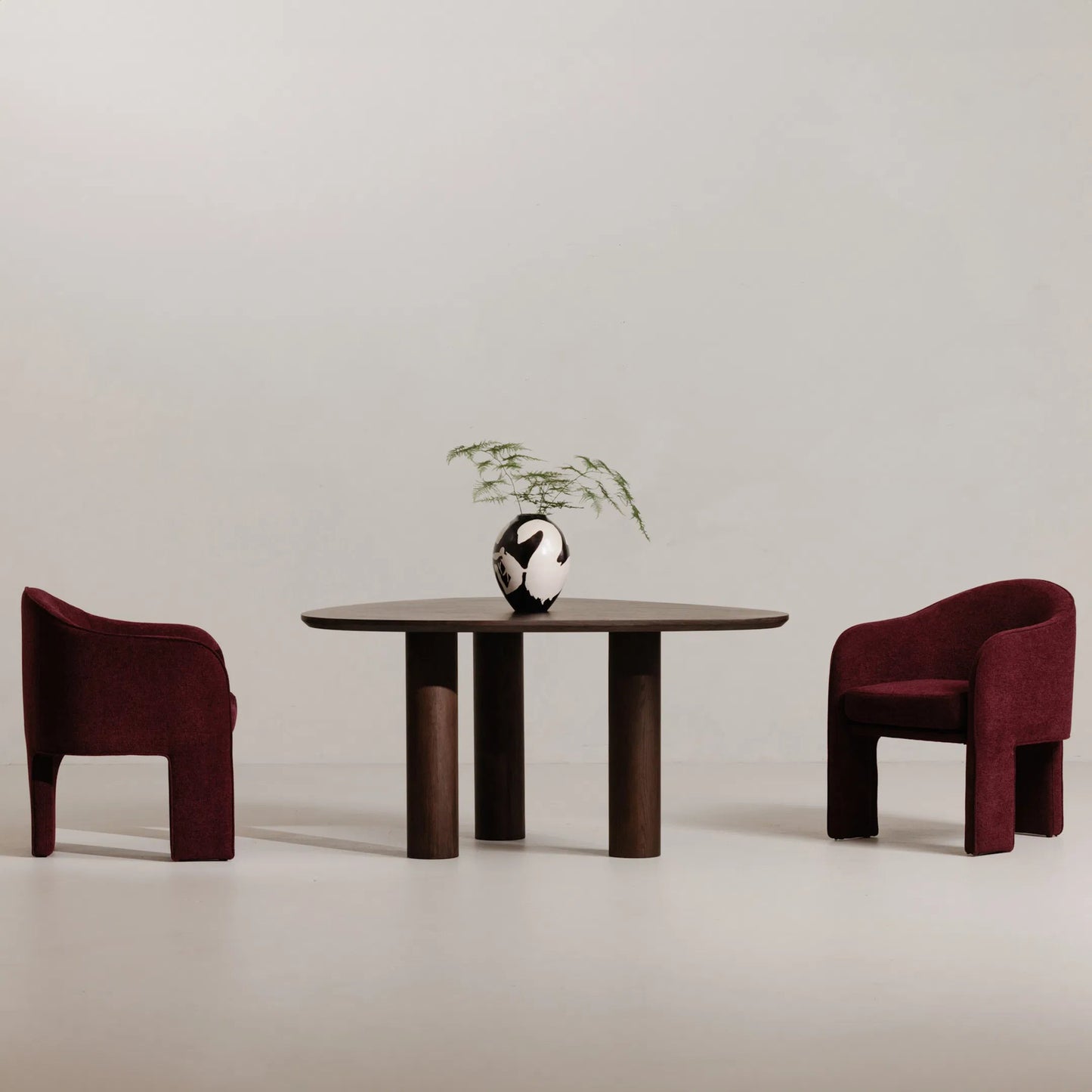 012 SI-2253647 | Lifestyle | Clara Dining Chair Performance Fabric by Moe's Home Collection in plum. Made from 100% polystery, iron frame, feather fill at top of seat cushion, plywood seat frame in a eclectic & global style.