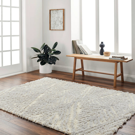 Everton Plus Rug - 32939 by Livabliss in light gray, gray. Made from main: 53% polyester, main: 47% polypropylene in a unique style.