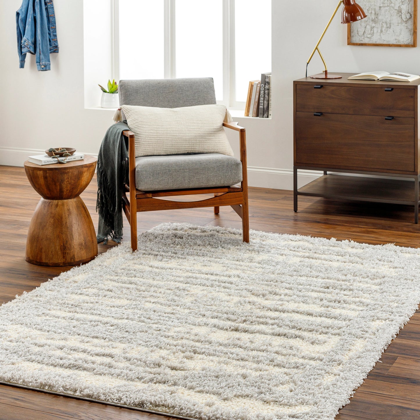 011 SI-1948812,SI-1948814 | Lifestyle | Everton Plus Area Rug by Livabliss in light gray, gray. Made from main: 51% polyester, main: 49% polypropylene in a unique style.