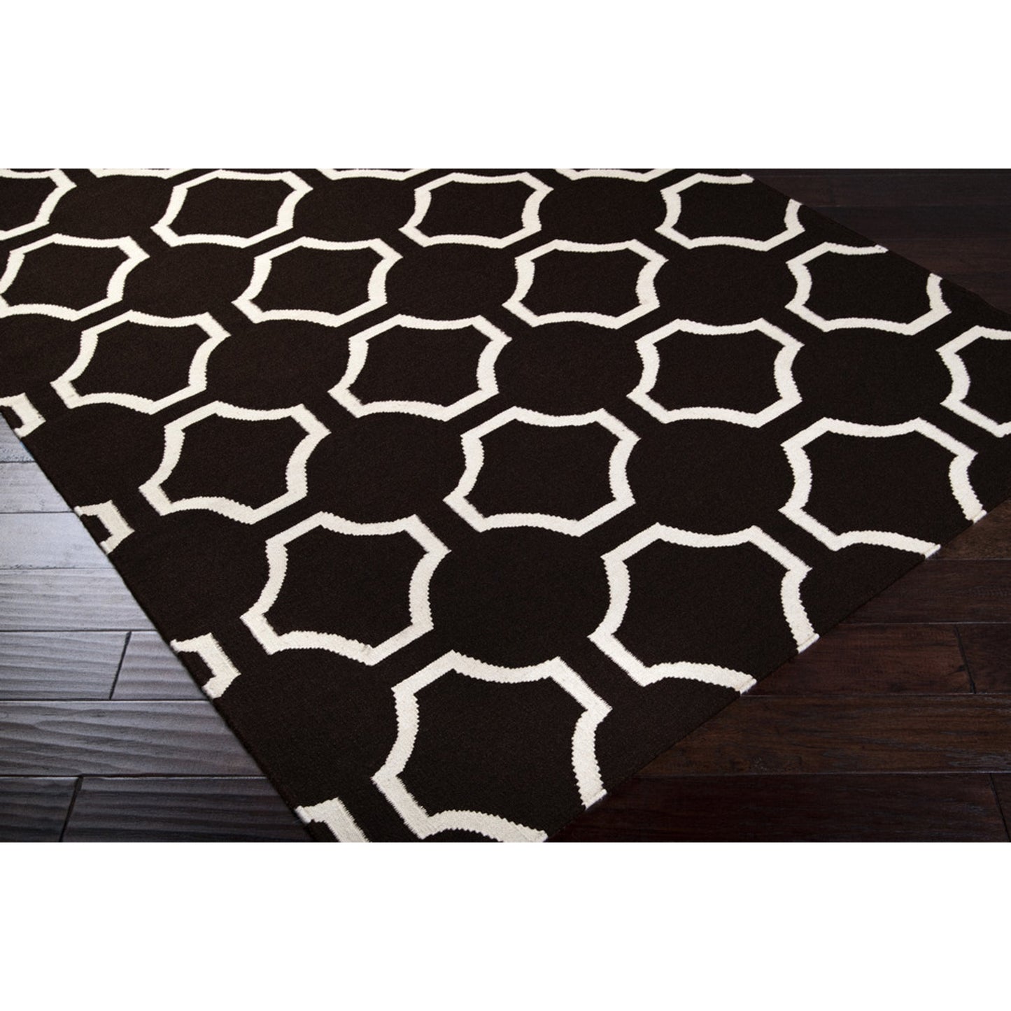 015 17926-17096,17926-9561 | Closeup | Fallon Rug - 312 by Surya. Made from 100% wool in a unique style.