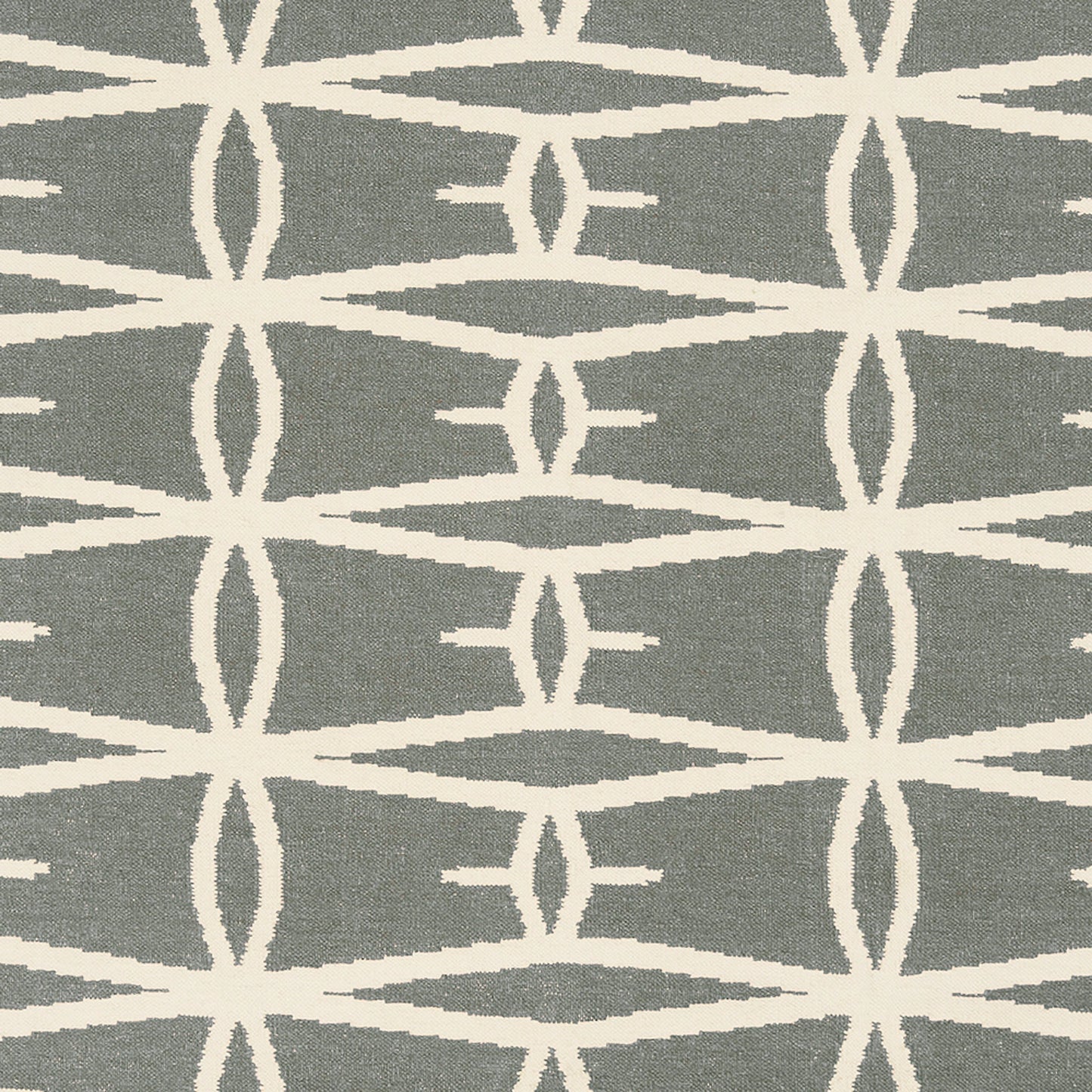 019 17928-17096,17928-9561 | Closeup | Fallon Rug - 310 by Surya. Made from 100% wool in a unique style.