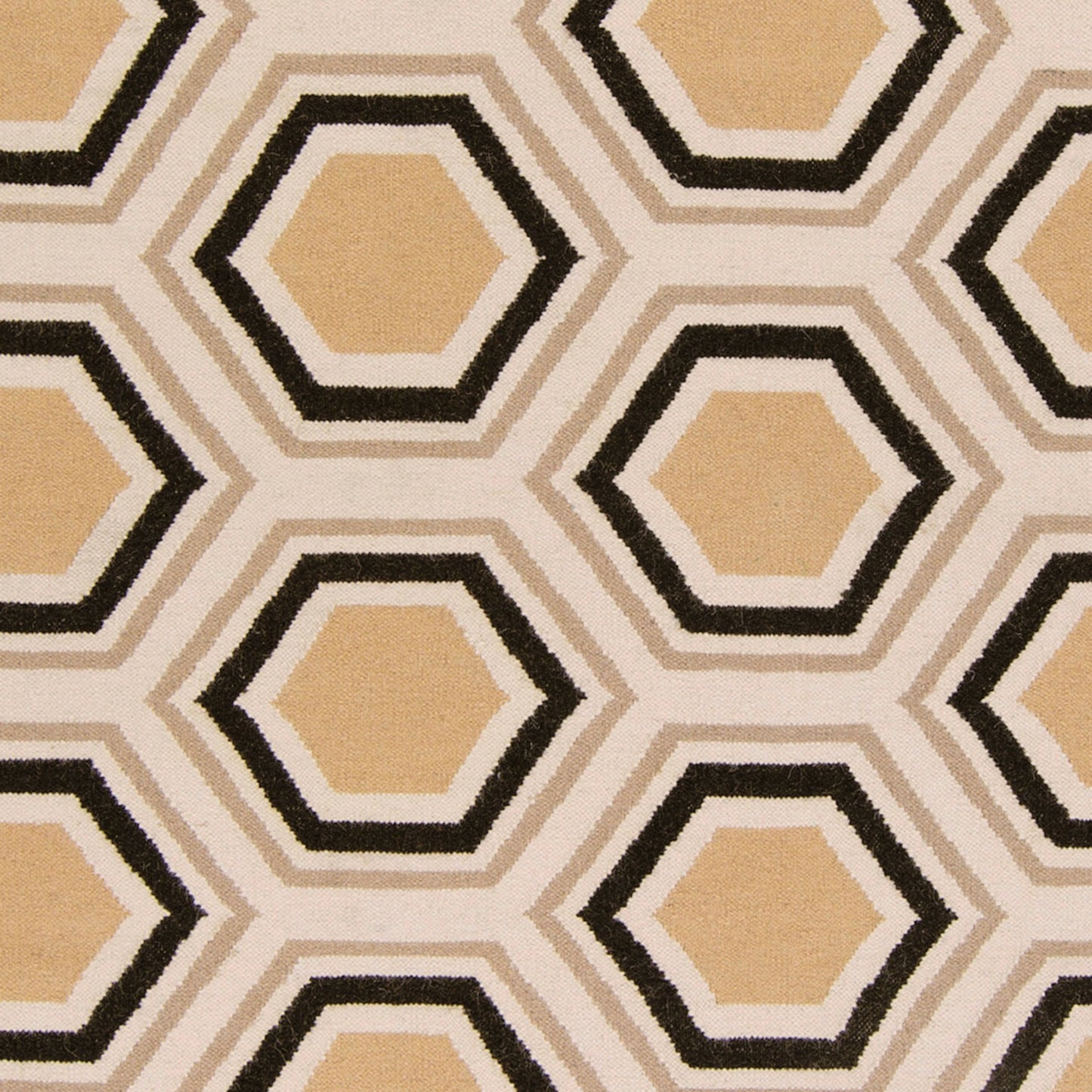 024 17935-17096,17935-9561,17935-9562,17935-9563,17935-9565 | Closeup | Fallon Rug - 311 by Surya. Made from 100% wool in a unique style.