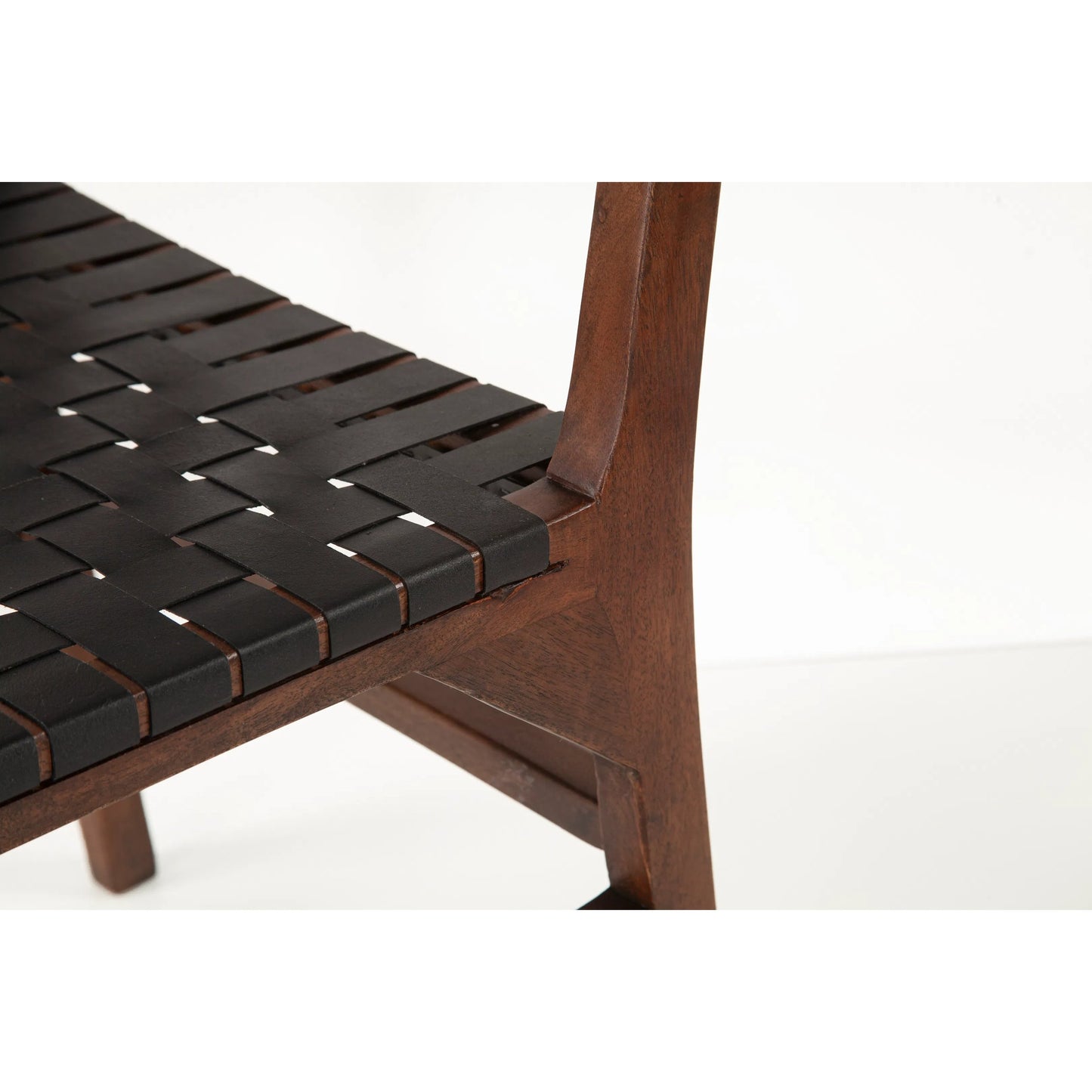 010 SI-2065559 | Closeup | Lisbon Dining Chair by World Interiors in black, royal brown. Made from mango wood, leather in a coastal style.