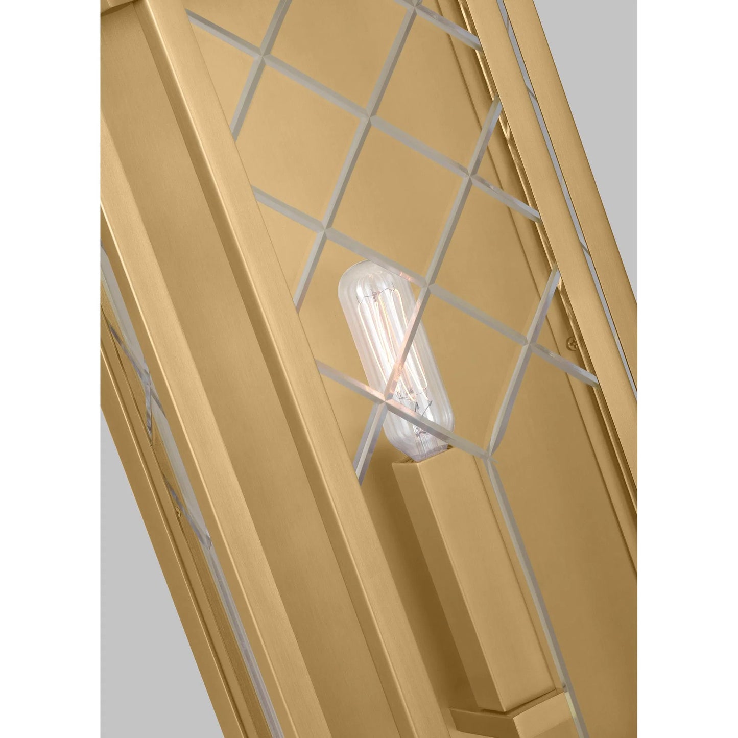 013 SI-2233925 | Closeup | Erro Medium Wall Lantern by Visual Comfort & Co.. Made from steel in a unique style.