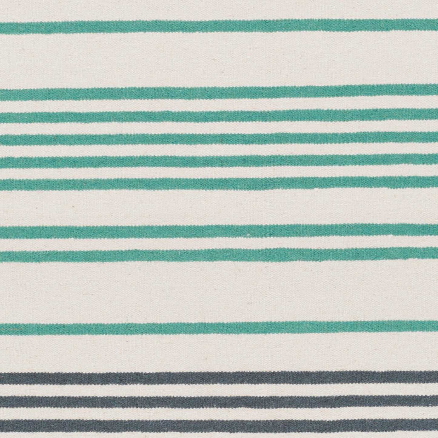 019 44683-3197,44683-3198,44683-3199 | Closeup | Frontier FT-539 Rug by Surya in ivory, emerald, navy. Made from 100% wool in a unique style.