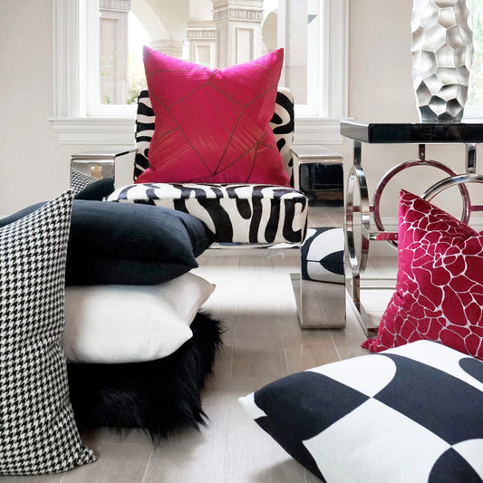 Stream by DV Kap Home. Made from 100% polyester in a modern style.