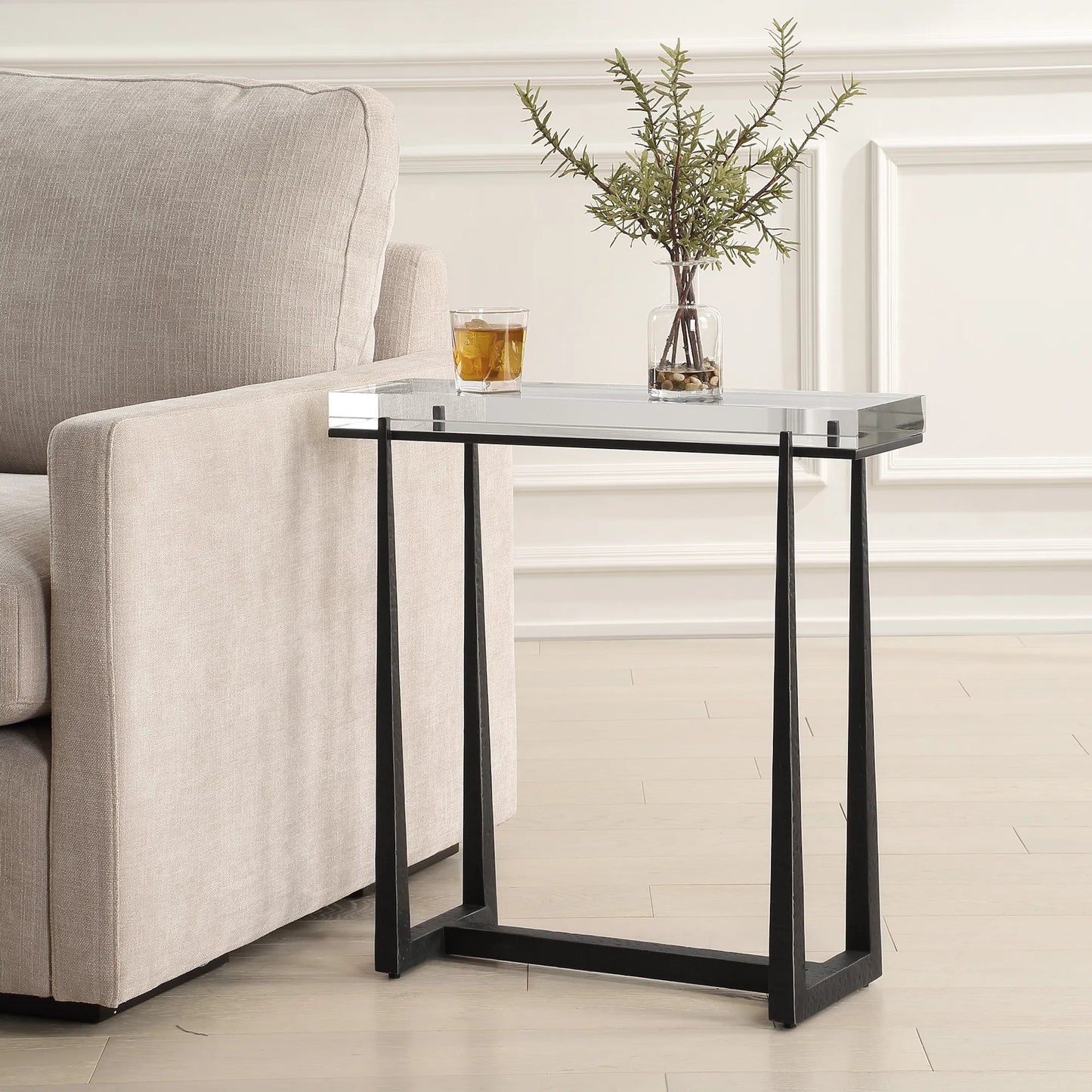 004 SI-2295373 | Unknown | Midas Accent Table by Uttermost in dark bronze. Made from iron, crystal in a unique style.