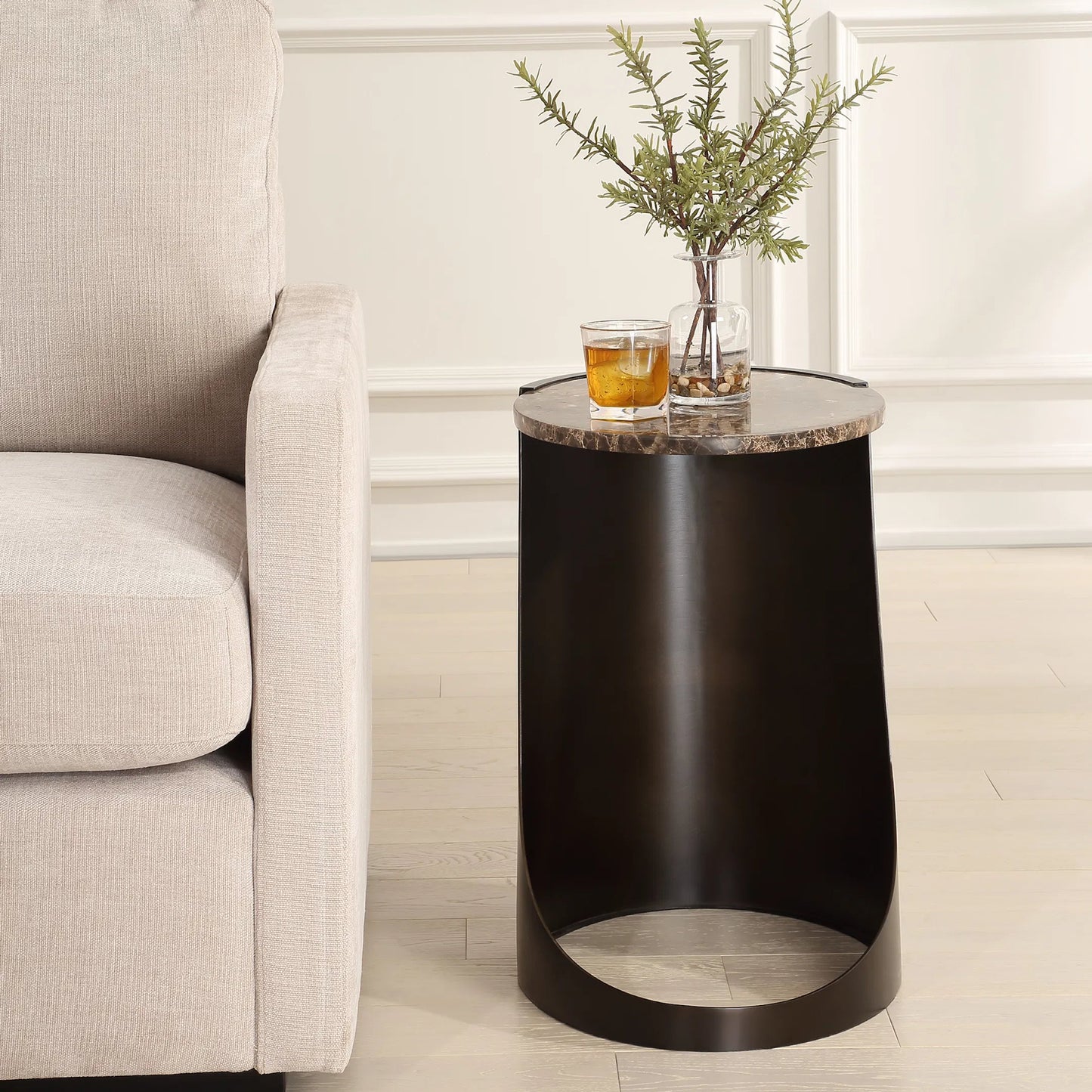 007 SI-2295377 | Lifestyle | Welling Modern Side Table by Uttermost in black. Made from metal, marble in a unique style.
