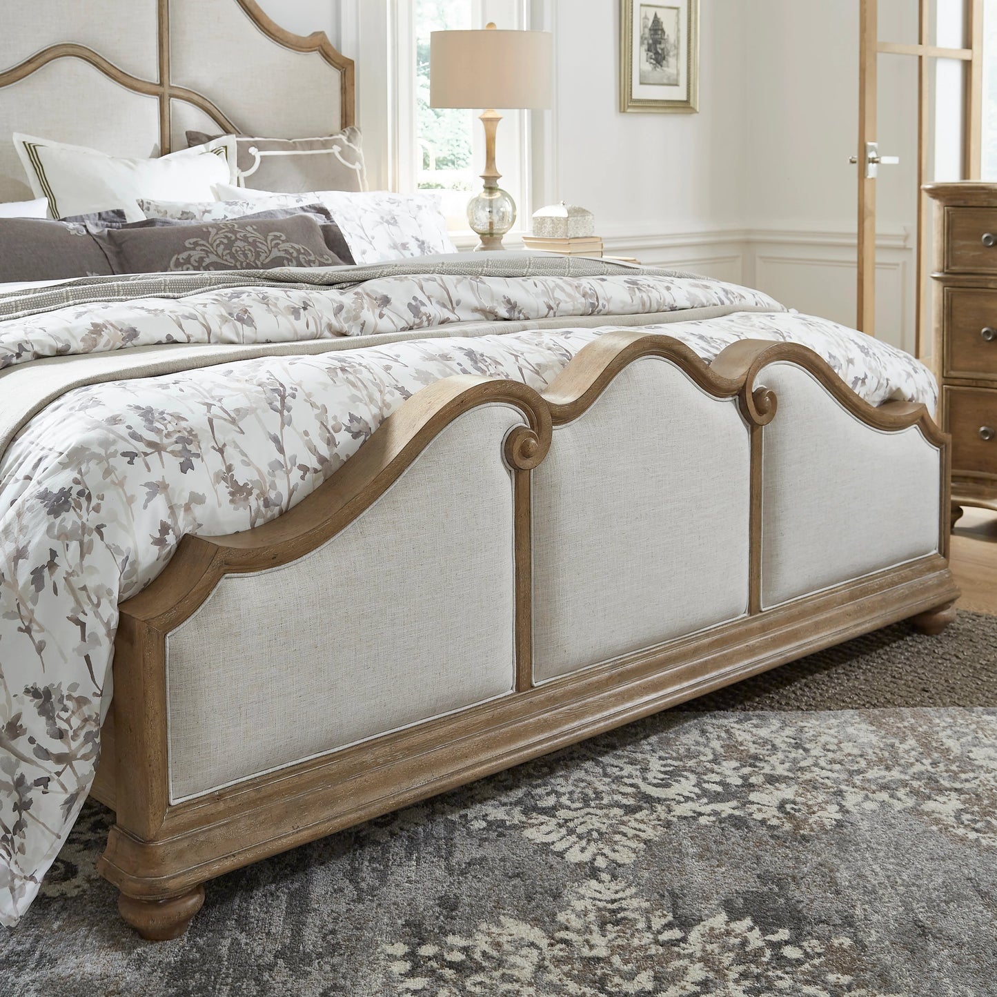 008 SI-2155686,SI-2155687 | Closeup | Weston Hills Upholstered Bed by Pulaski Furniture in flax seed. Made from hardwood solids, hickory veneers in a traditional style.