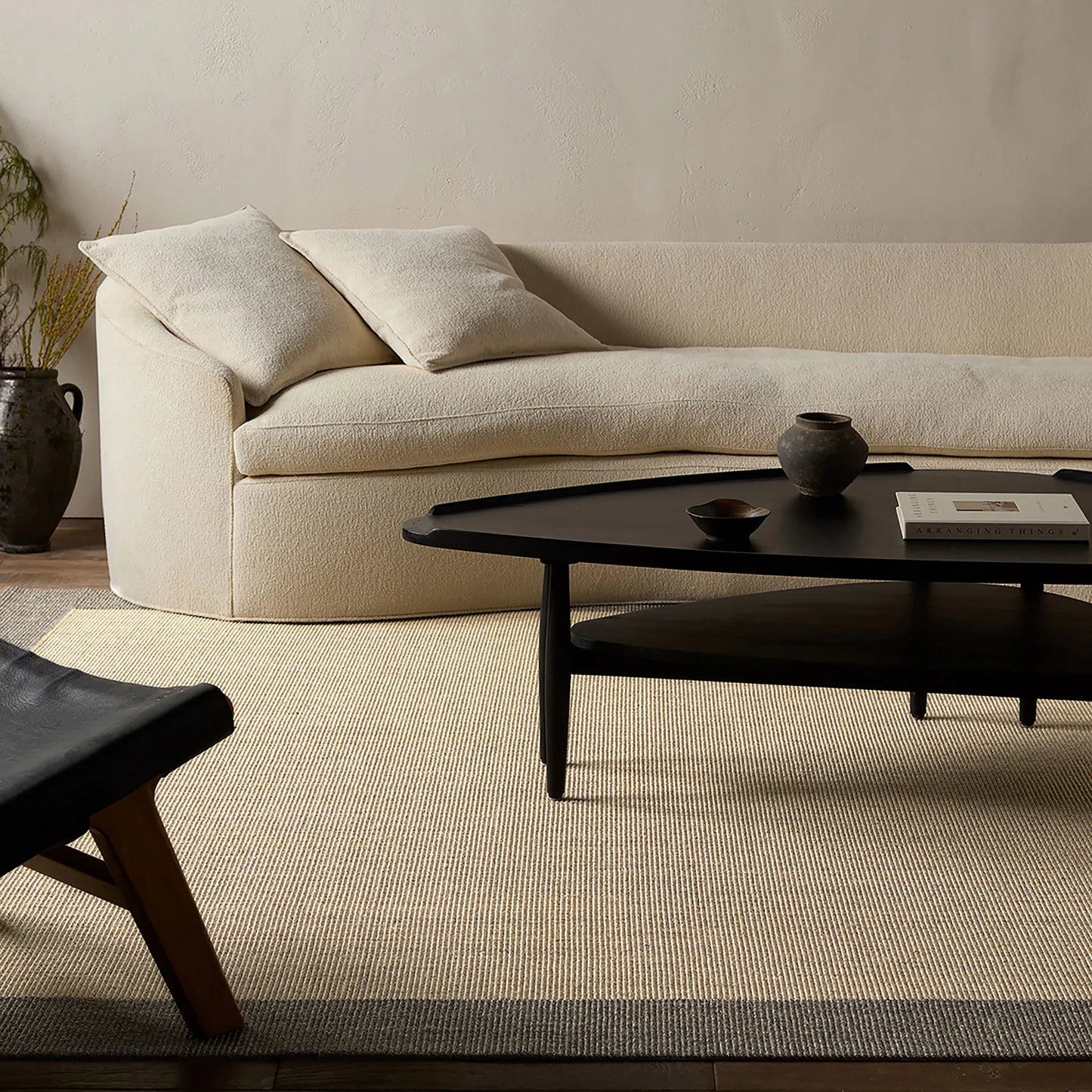 007 SI-2354466,SI-2354467,SI-2354468,SI-2354469,SI-2354470,SI-2354471,SI-2386126 | Lifestyle | Gabe GAB01 Rug by Jaipur Living in beige, gray. Made from sisal in a unique style.