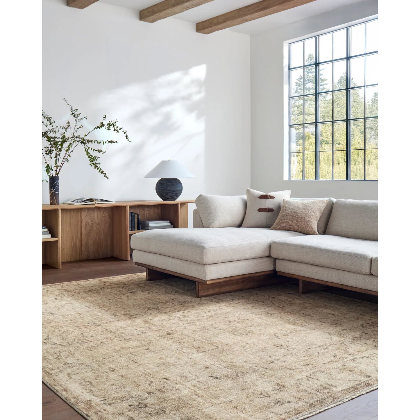 007 SI-2349574,SI-2349575,SI-2349576,SI-2349577,SI-2349578 | Lifestyle | Fetscher GAHU-2300 Rug by Galey Alix x Livabliss in light beige, light brown, olive. Made from polyester in a unique style.