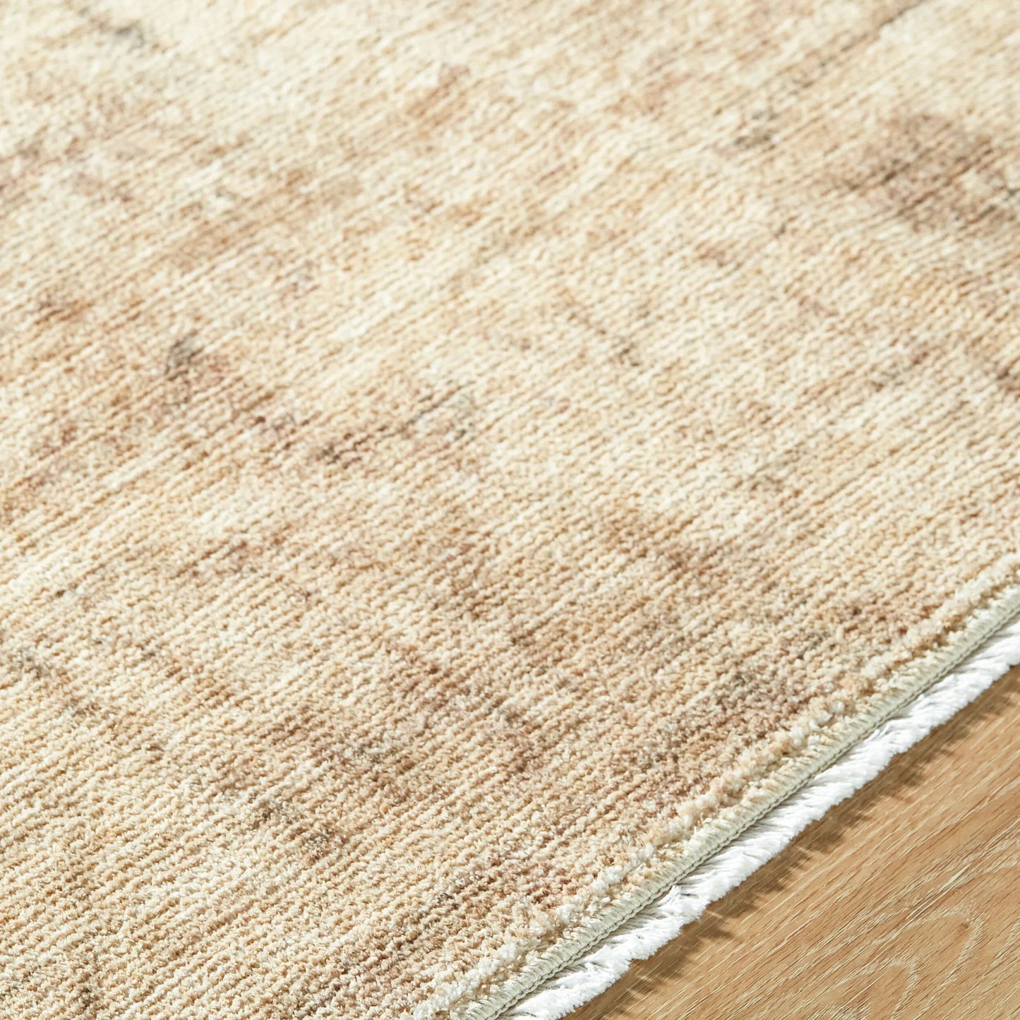 005 SI-2349574,SI-2349575,SI-2349576,SI-2349577,SI-2349578 | Closeup | Fetscher GAHU-2300 Rug by Galey Alix x Livabliss in light beige, light brown, olive. Made from polyester in a unique style.