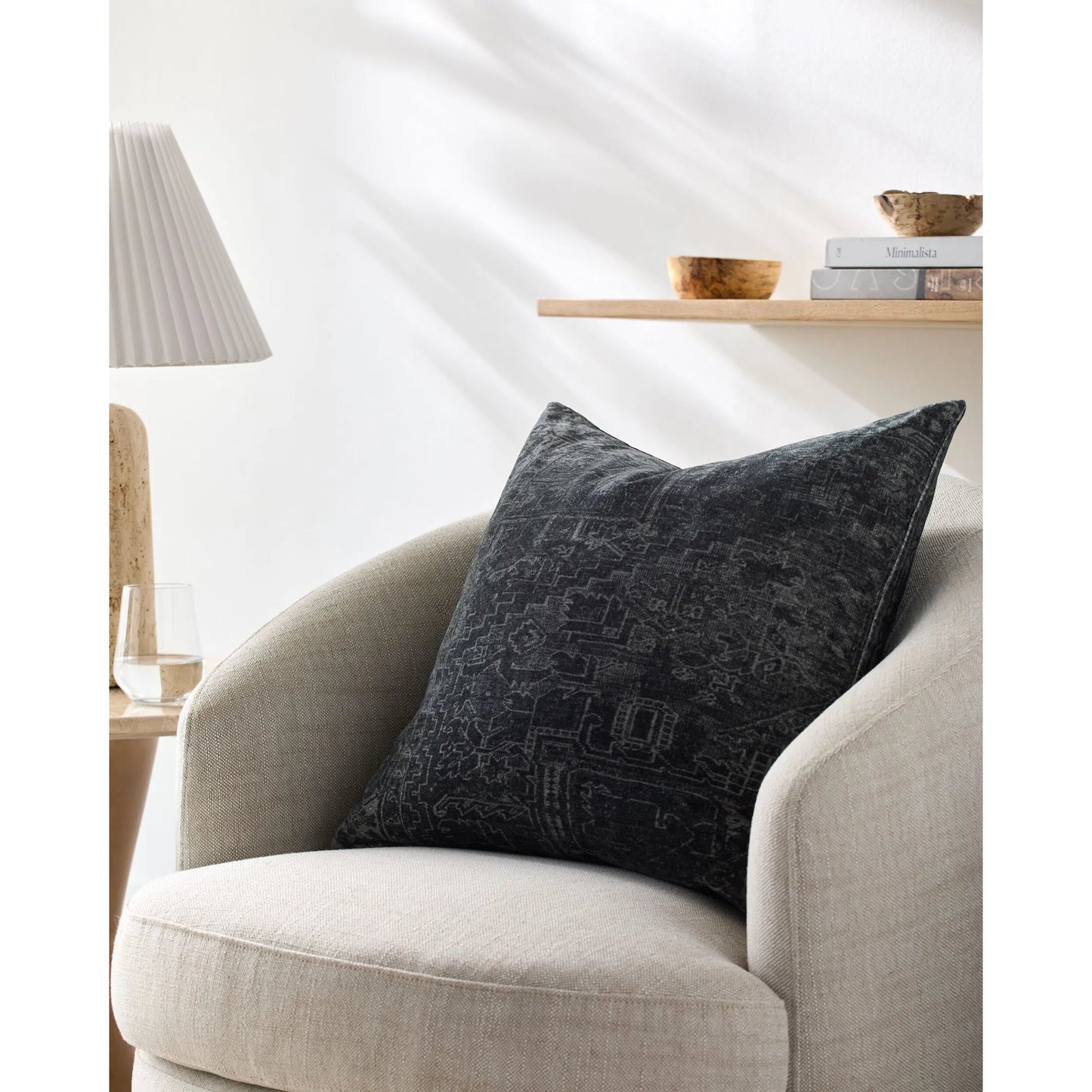 006 SI-2349816,SI-2349817,SI-2349818,SI-2349819,SI-2349820,SI-2349821 | Lifestyle | Toole Accent Pillow by Galey Alix x Livabliss. Made from cotton in a unique style.