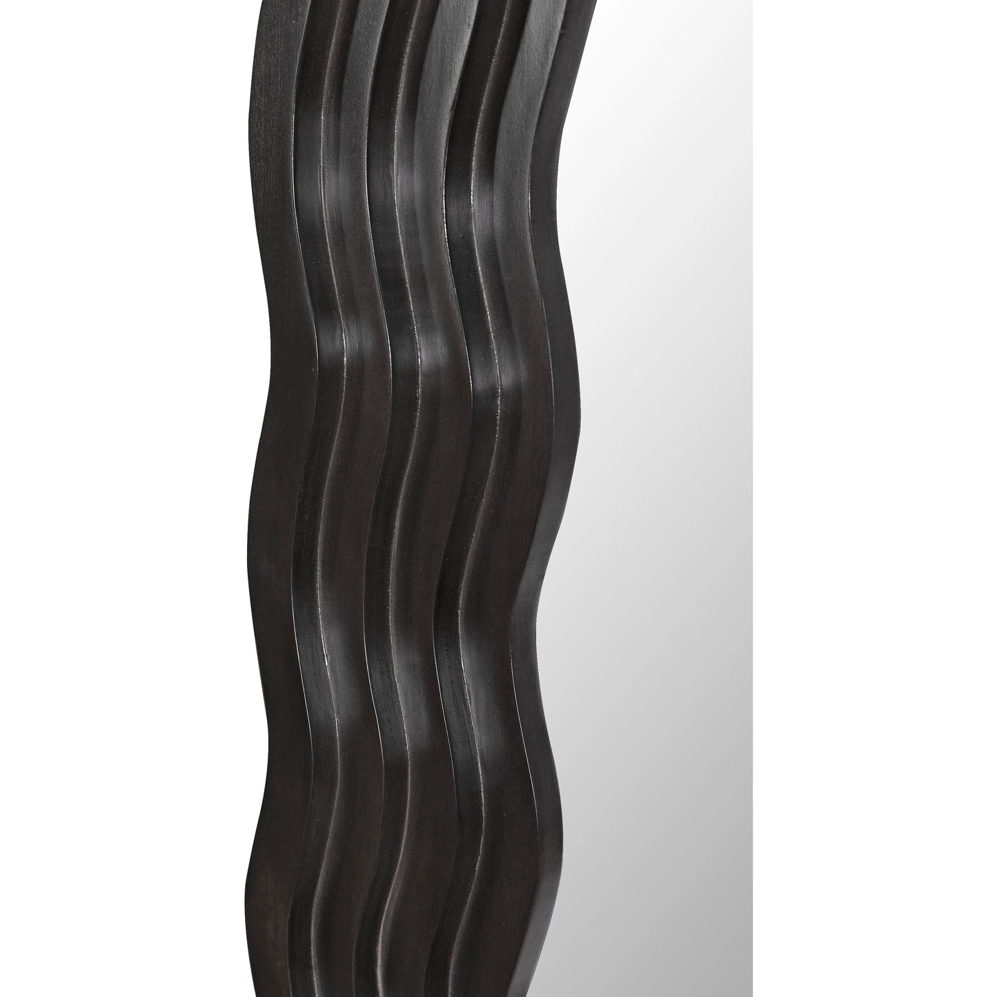 011 SI-1956801 | Closeup | Atticus Mirror by Noir. Made from unique in a modern style.