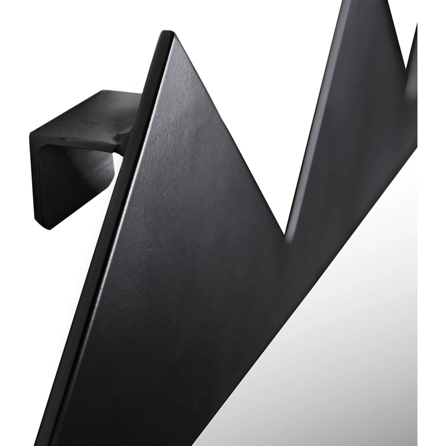 005 SI-2260705 | Closeup | Didier Mirror by Noir in matte black. Made from industrial steel, mirror in a unique style.