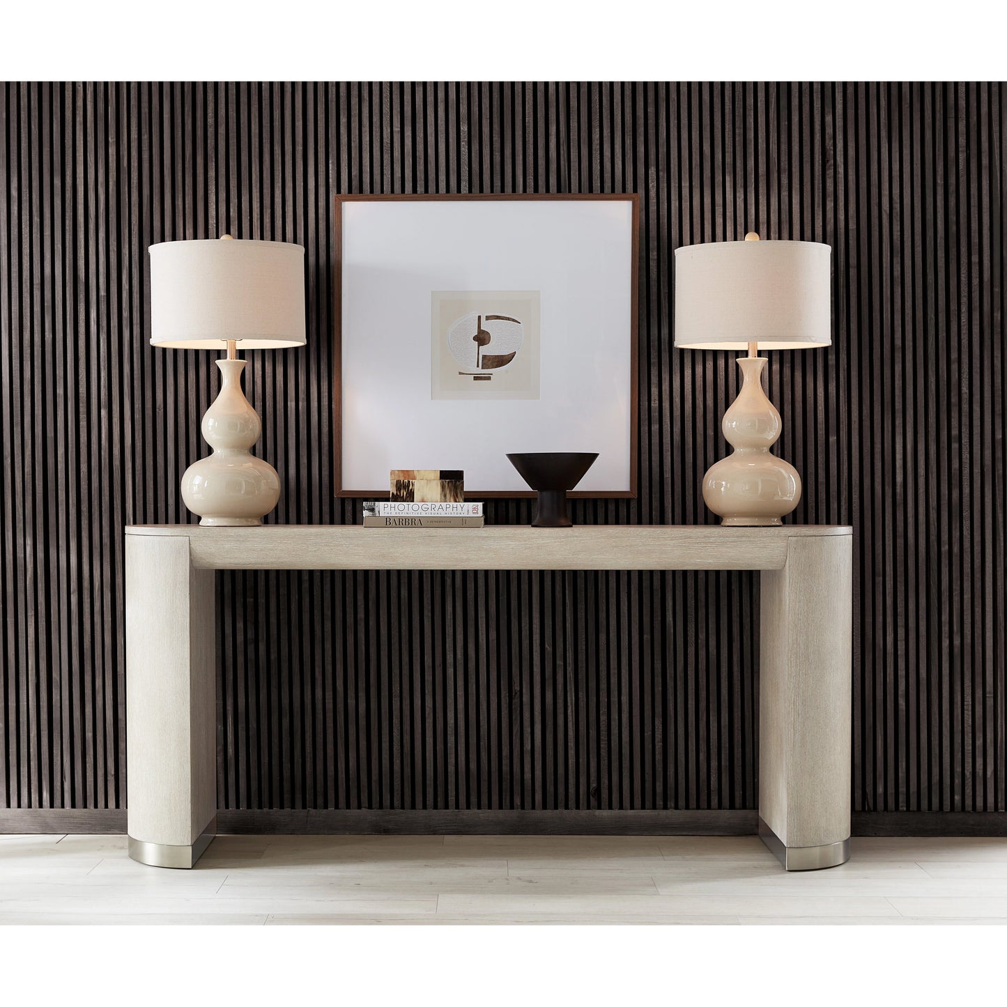 007 SI-2133651 | Lifestyle | Modern Mood Console Table by Hooker Furniture. Made from oak veneers, metal in a modern style.