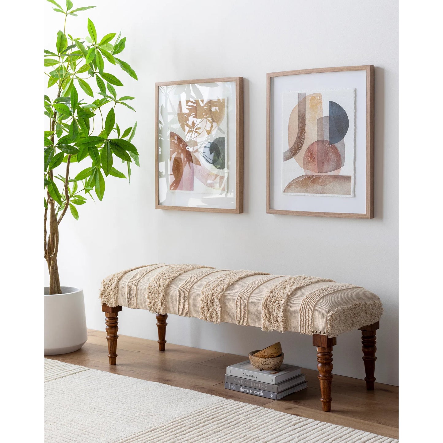 004 SI-1922341 | Lifestyle | Haarlem Bench - 32547 by Livabliss in base: brown and lacquered. Made from top: 100% cotton, fill: 90% foam, fill: 10% polyester, polyfill, base: wood in a traditional style.