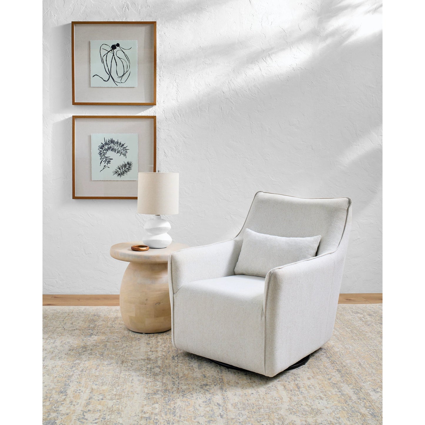 004 SI-2053413 | Lifestyle | Hudson - 497023 by Surya in beige, light gray and wood finish. Made from upholstery: polyester, base: beech wood, fill: 100% polyurethane foam in a modern style.