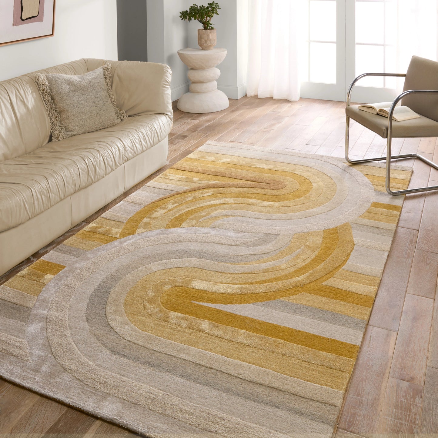 012 SI-2077535 | Lifestyle | Iconic ICO12 Rug by Jaipur Living in yellow, light gray. Made from 60% wool 40% viscose in a unique style.