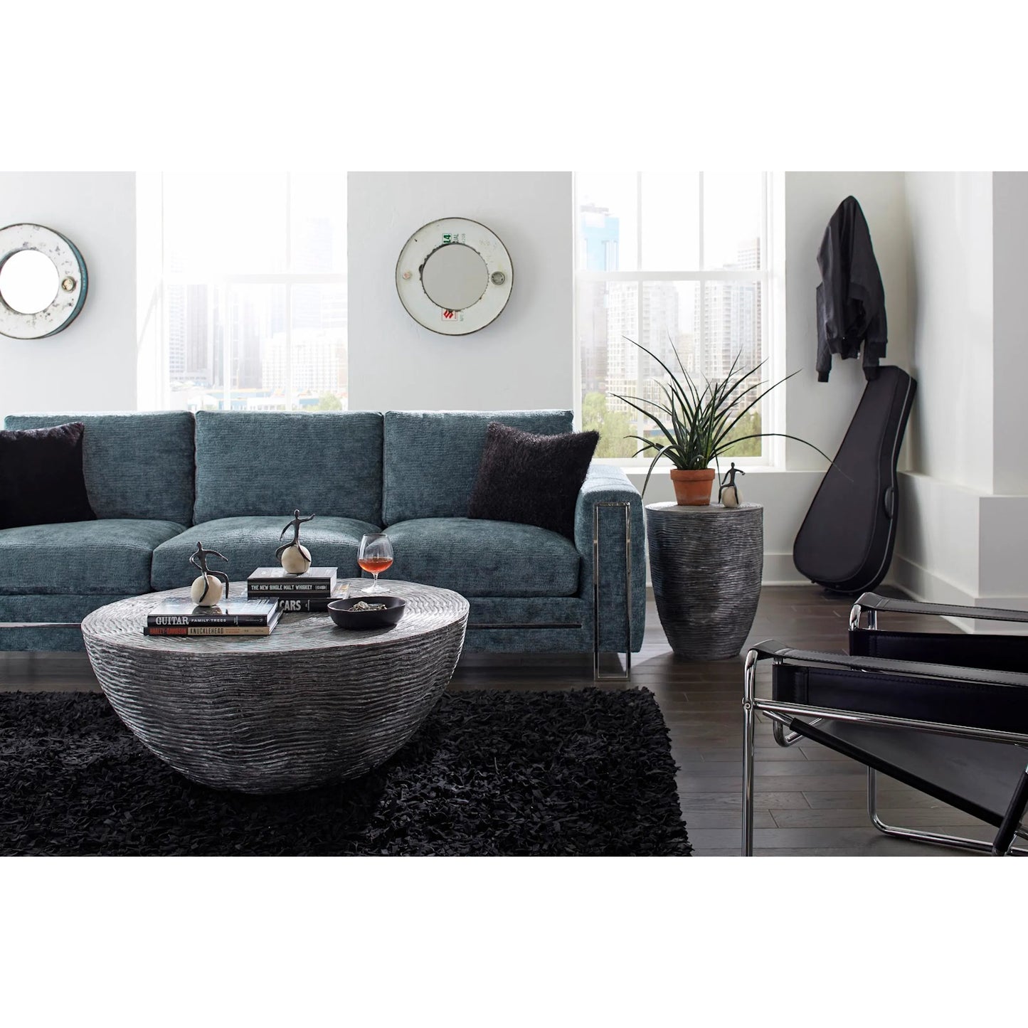 010 SR-939602 | Lifestyle | Ripple Side Table by Phillips Collection in silver, black and silver, black. Made from metal in a eclectic & global style.