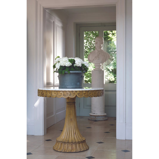 William Yeoward Dalkeith Table by Jonathan Charles in brown and washed oak. Made from oak in a traditional style.