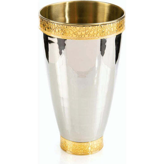 Pebble Vase by John-Richard. Made from unique in a modern style.