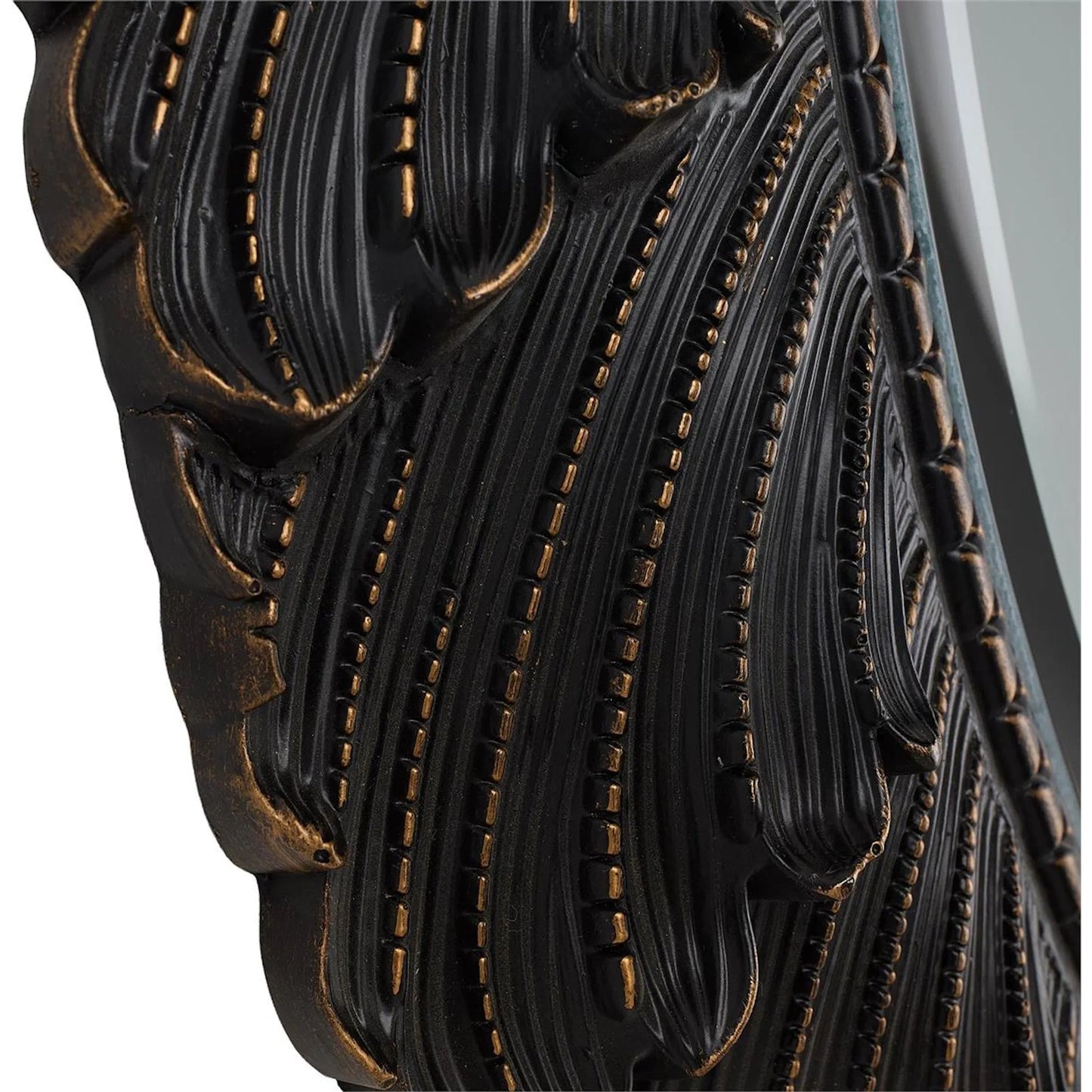 001 SI-2629454 | Unknown | Pellis Mirror by John-Richard. Made from unique in a unique style.