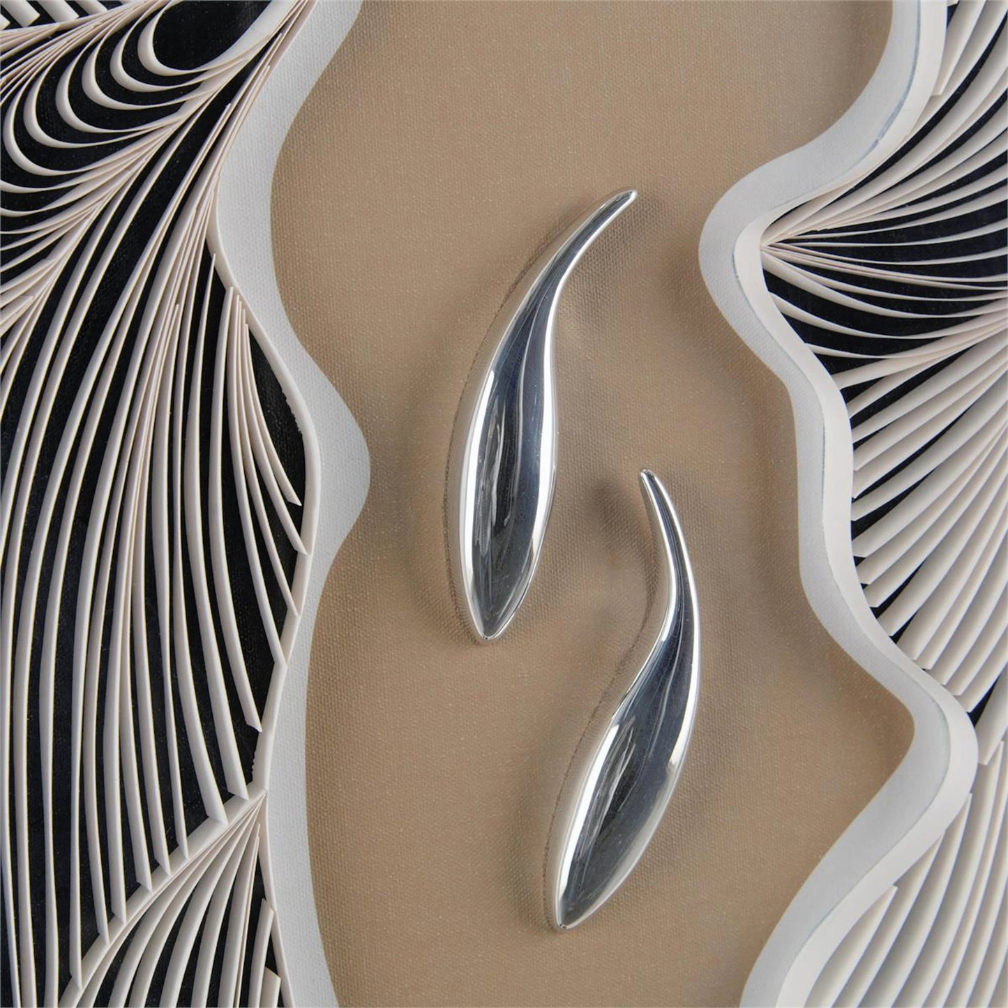 003 SI-2172018 | Closeup | Wing's Subterranea by John-Richard. Made from unique in a modern style.