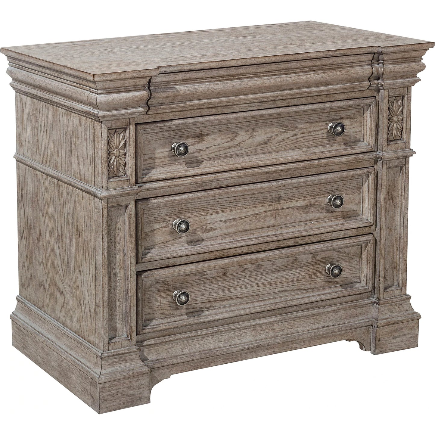 002 SI-2155590 | Additional Silo | Kingsbury Bachelor's Chest by Pulaski Furniture in french grey. Made from oak veneers, hardwood solids in a traditional style.