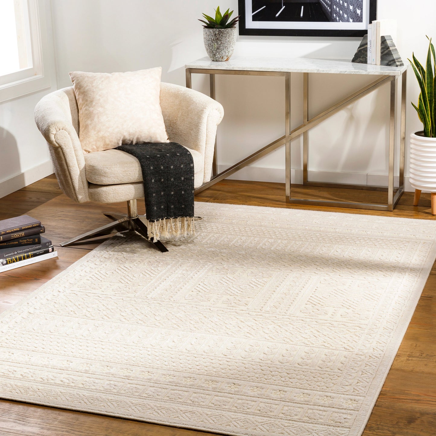 015 SI-1884322 | Lifestyle | Kingston Rug - 29831 by Livabliss. Made from 51% viscose, 49% wool in a unique style.