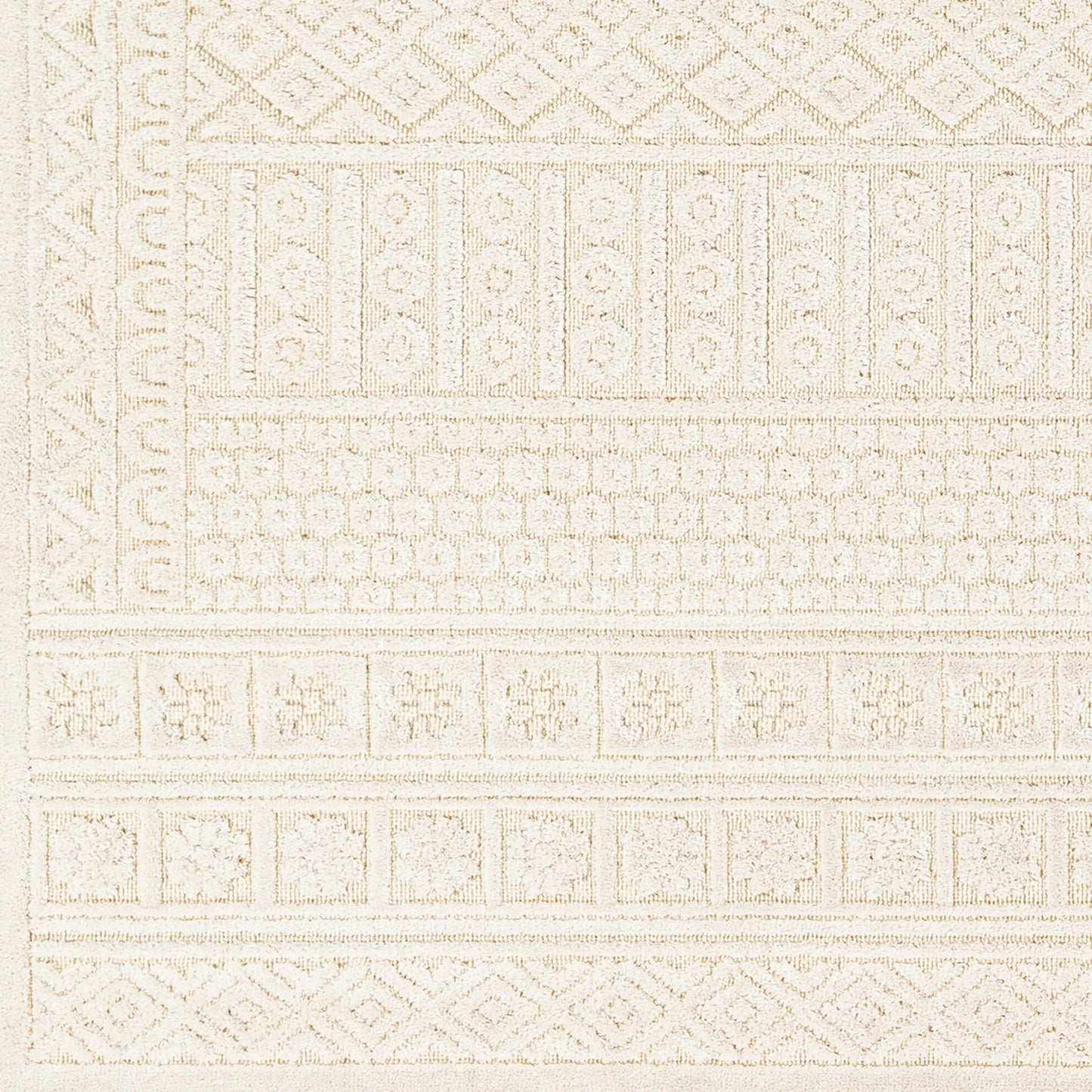 012 SI-1884322 | Closeup | Kingston Rug - 29831 by Livabliss. Made from 51% viscose, 49% wool in a unique style.