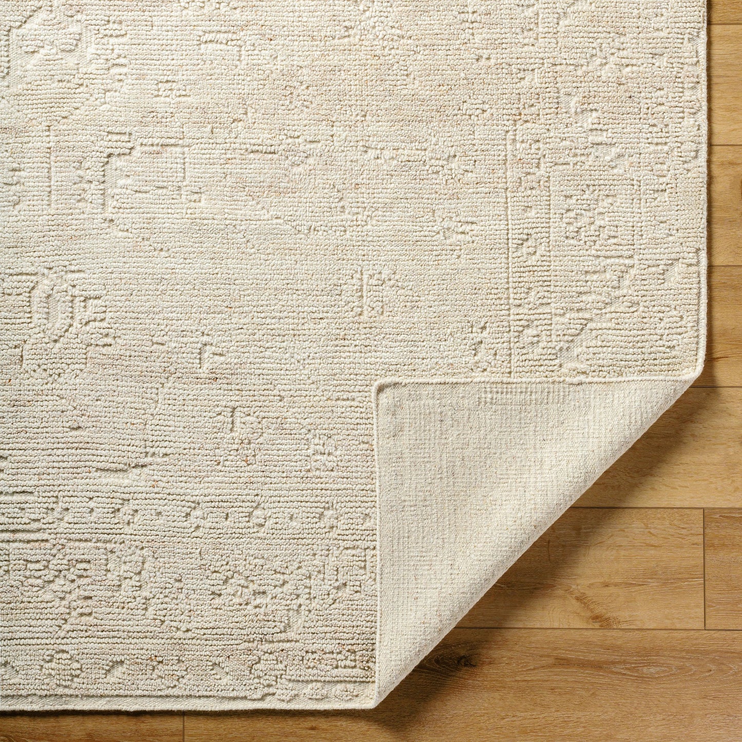 003 SI-2164547,SI-2164548,SI-2164549,SI-2164550,SI-2164551 | Closeup | Kimberly Rug - 529150 by Surya. Made from wool in a unique style.