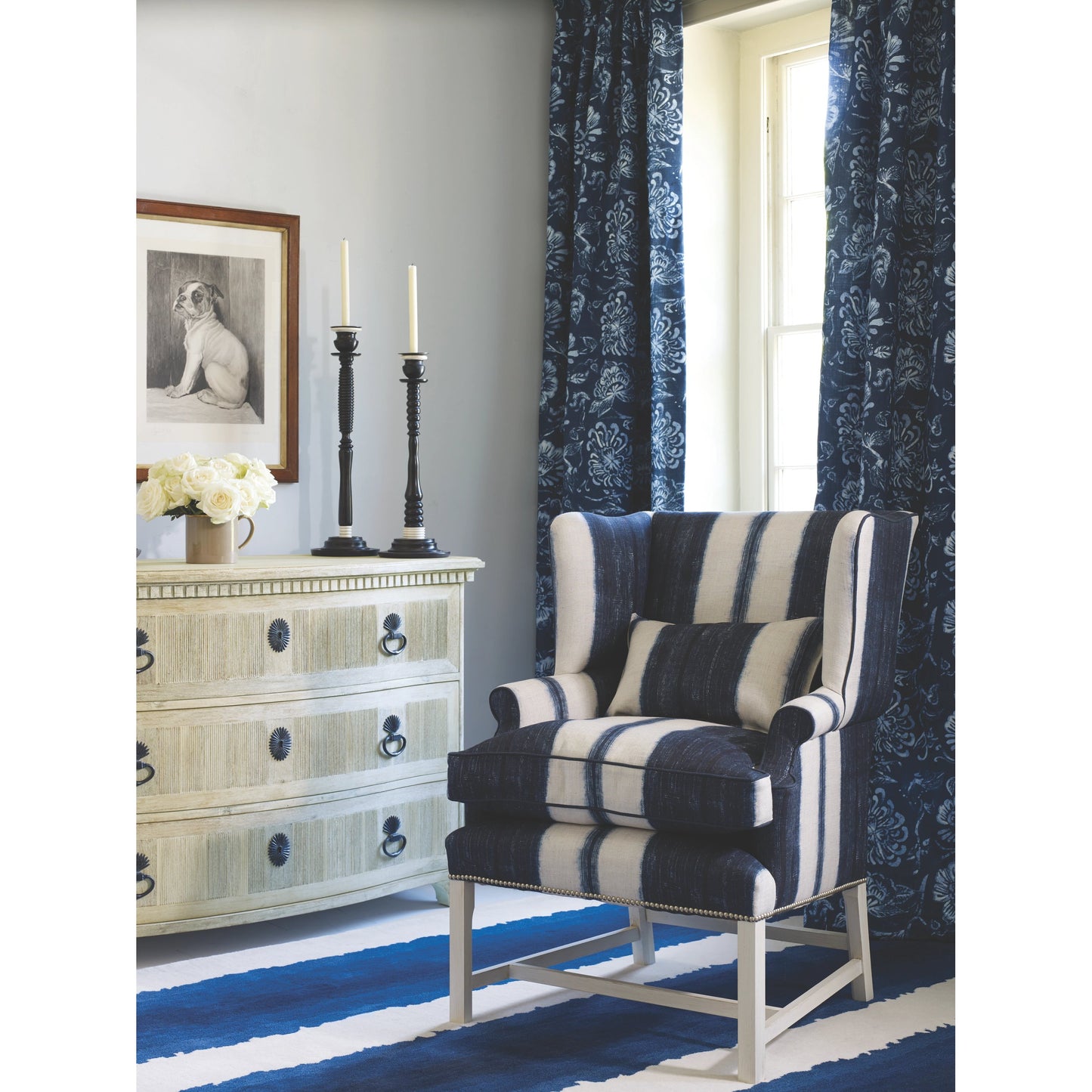 010 SR-846570 | Lifestyle | William Yeoward Bickerton 3 Drawer Dresser by Jonathan Charles in white and washed acacia. Made from acacia in a cottage & farmhouse style.