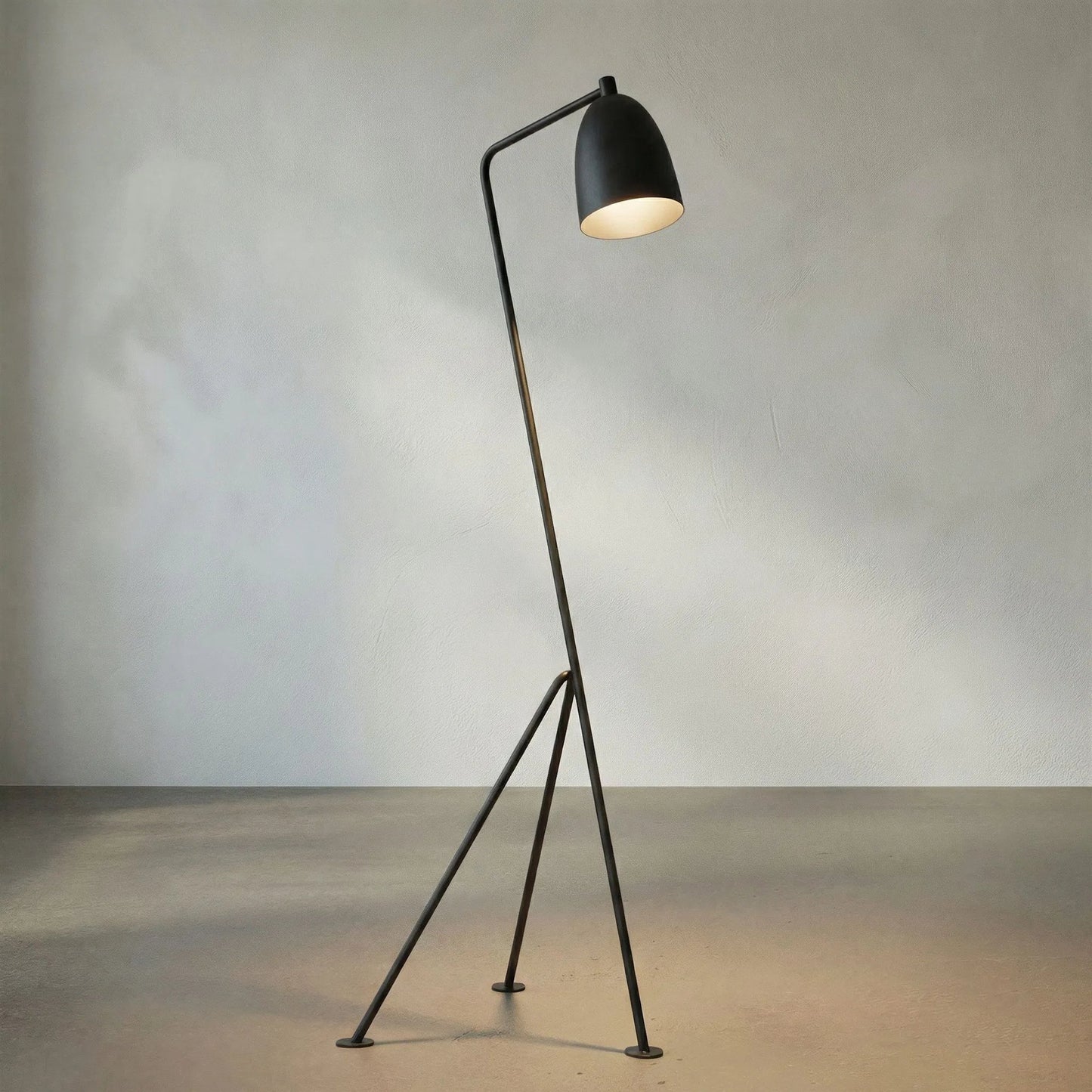 023 S-334372 | Lifestyle | Asti Floor Lamp by Noir in metal. Made from metal in a modern style.