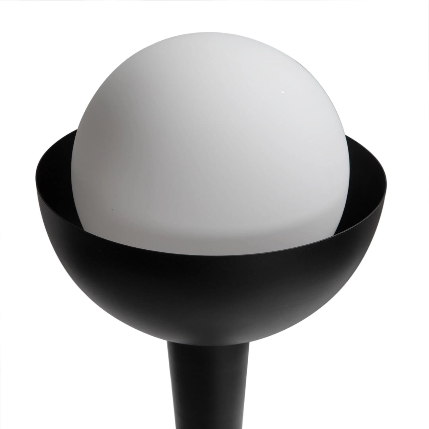 002 SI-2383632 | Closeup | Sunday Morning Lamp by Noir in matte black. Made from industrial iron, frosted glass in a unique style.