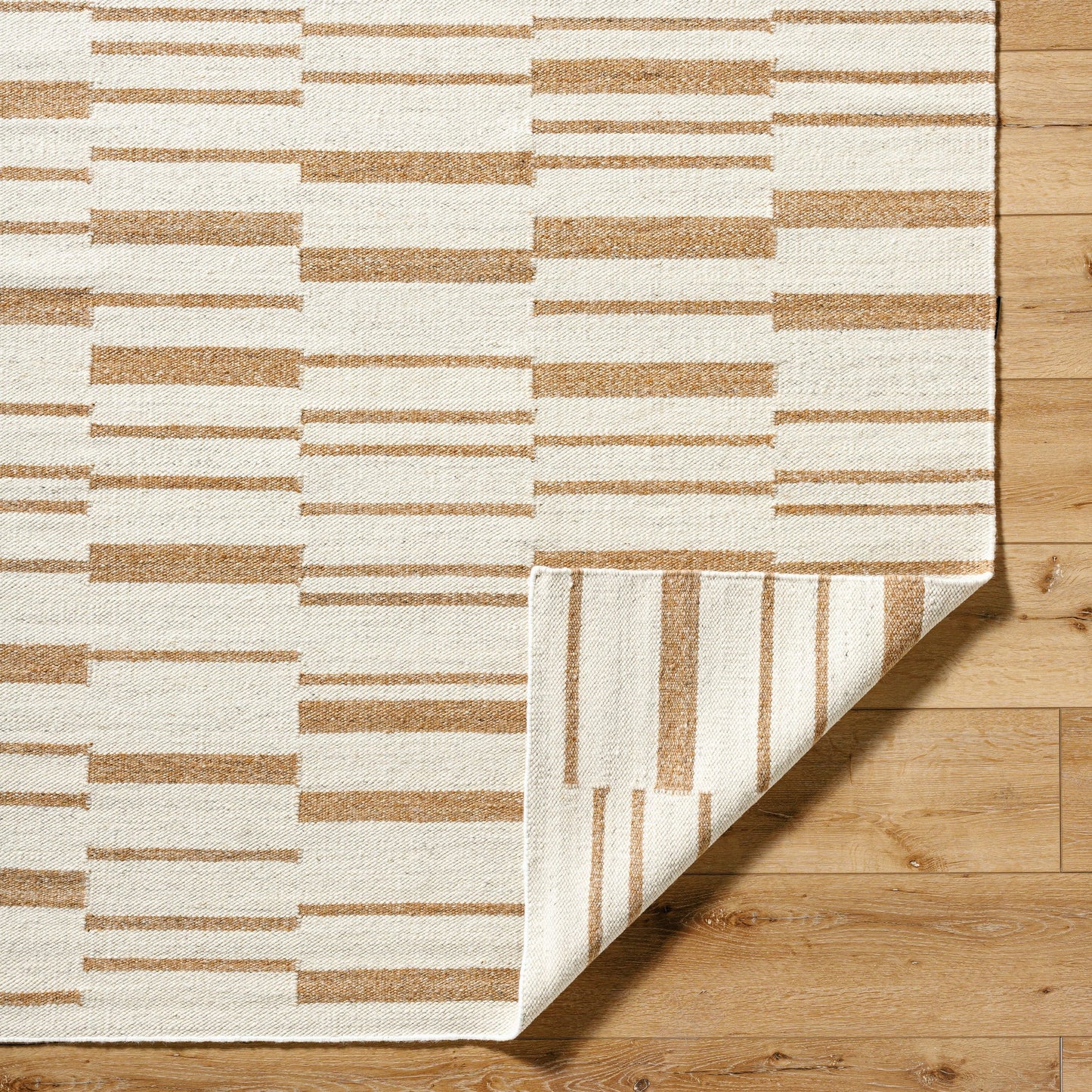 002 SI-2164734,SI-2164735,SI-2164736 | Closeup | Lanesra Rug - 531129 by Livabliss in pearl, camel, warm grey. Made from wool in a unique style.