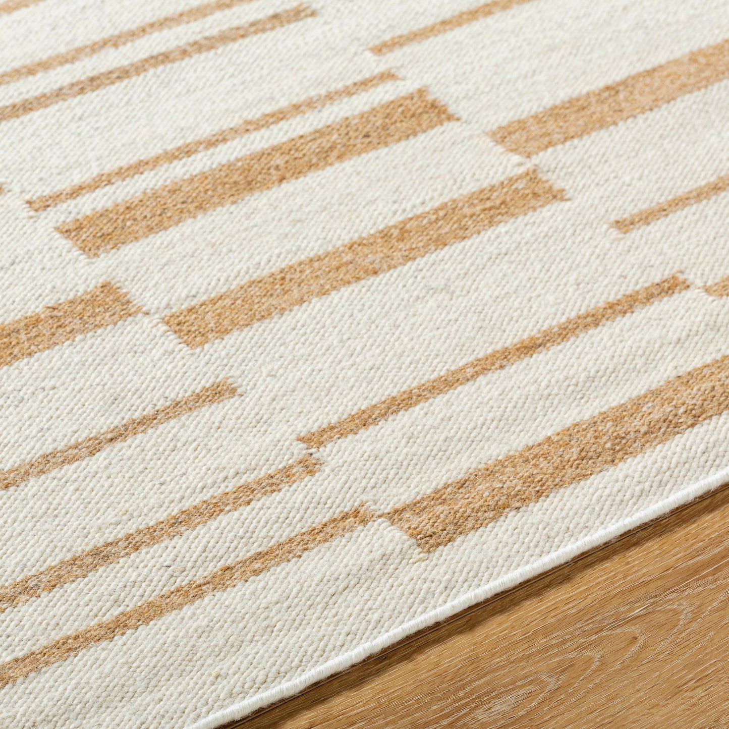 004 SI-2164734,SI-2164735,SI-2164736 | Closeup | Lanesra Rug - 531129 by Livabliss in pearl, camel, warm grey. Made from wool in a unique style.