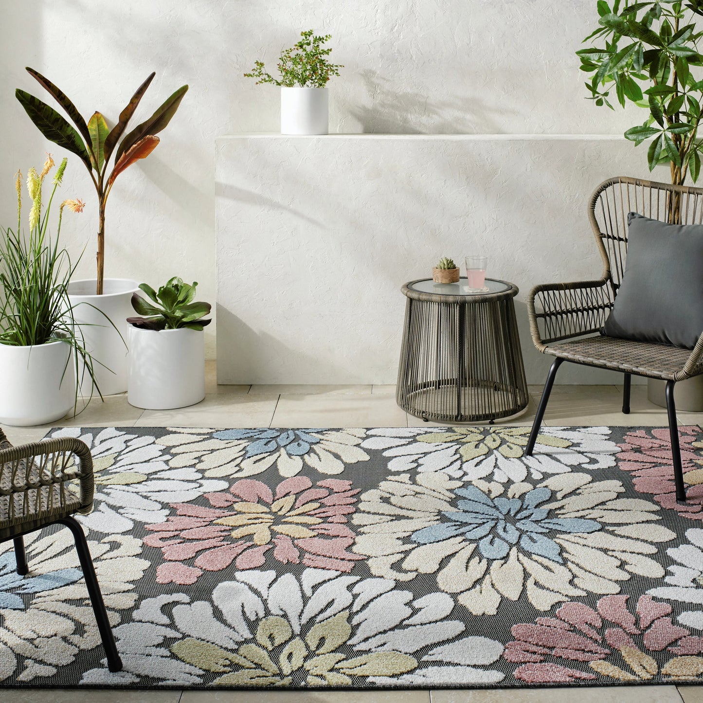 021 SI-2054013,SI-2054014,SI-2054015,SI-2054016 | Lifestyle | Lakeside Rug - 500174 by Livabliss. Made from face: 100% polypropylene, warp: 100% polypropylene in a unique style.