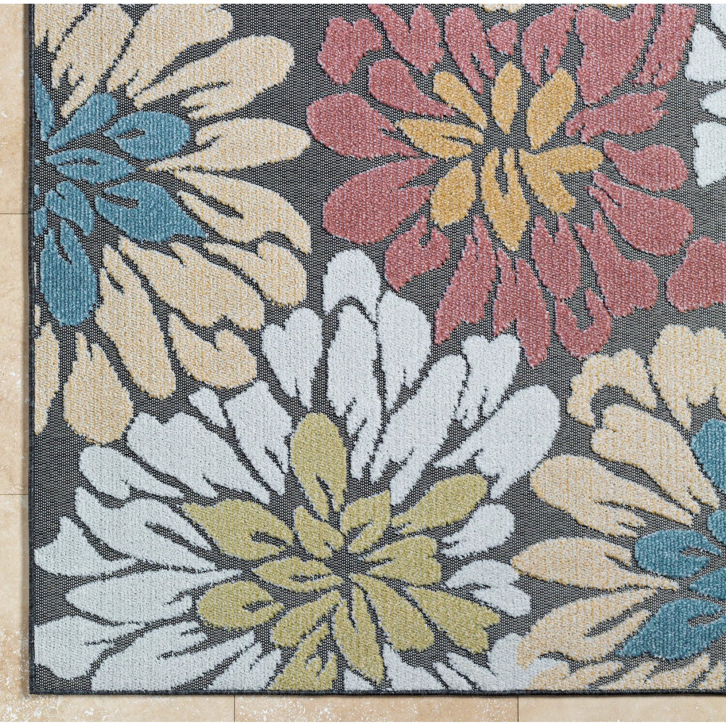 015 SI-2054013,SI-2054014,SI-2054015,SI-2054016 | Closeup | Lakeside Rug - 500174 by Livabliss. Made from face: 100% polypropylene, warp: 100% polypropylene in a unique style.