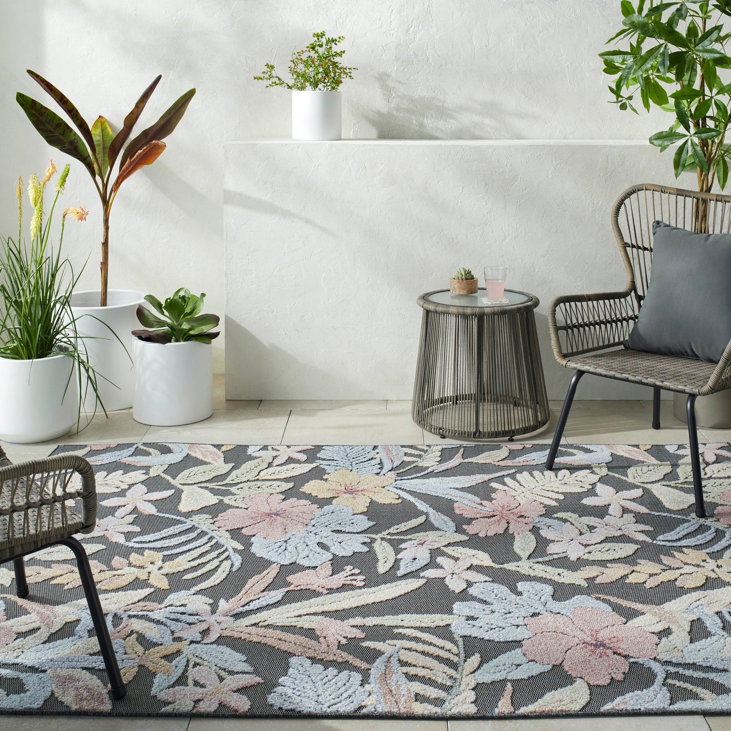 013 SI-2132301,SI-2132302,SI-2132303,SI-2132304 | Lifestyle | Lakeside Rug - 500206 by Livabliss. Made from face: 100% polypropylene, warp: 100% polypropylene in a unique style.