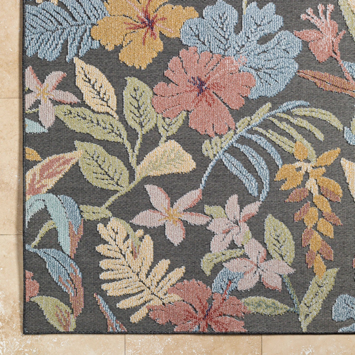 009 SI-2132301,SI-2132302,SI-2132303,SI-2132304 | Closeup | Lakeside Rug - 500206 by Livabliss. Made from face: 100% polypropylene, warp: 100% polypropylene in a unique style.
