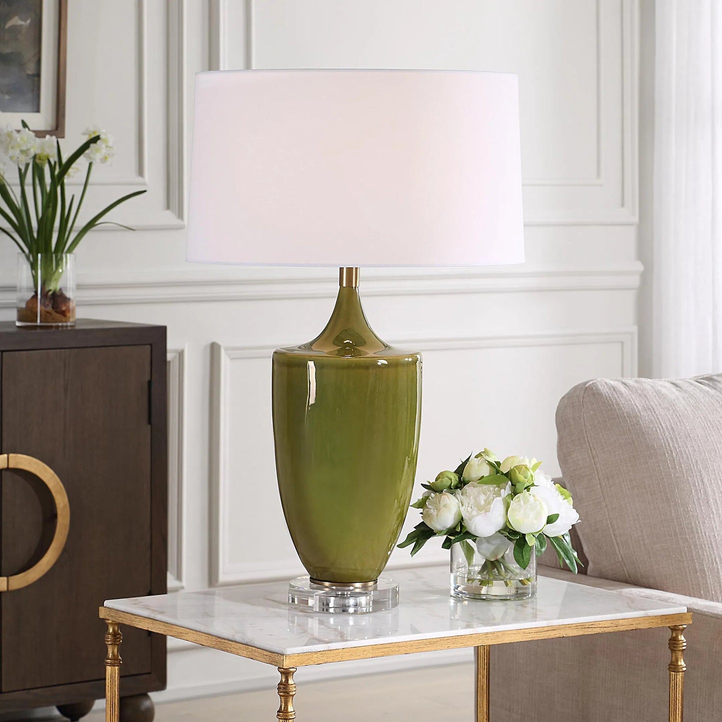007 SI-2295304 | Lifestyle | Adela Moss Table Lamp by Uttermost in brass. Made from steel, ceramic, crystal8%, fabric in a modern style.