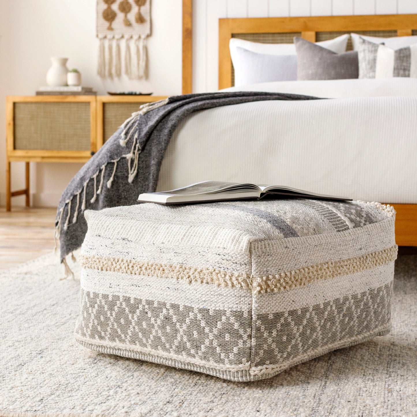 006 SR-755046 | Lifestyle | Lorens - 33976 by Livabliss in taupe, white, ivory, medium gray, silver gray. Made from 50% wool, 30% cotton, 20% linen, 100% polybeads, 100% cotton in a eclectic & global style.