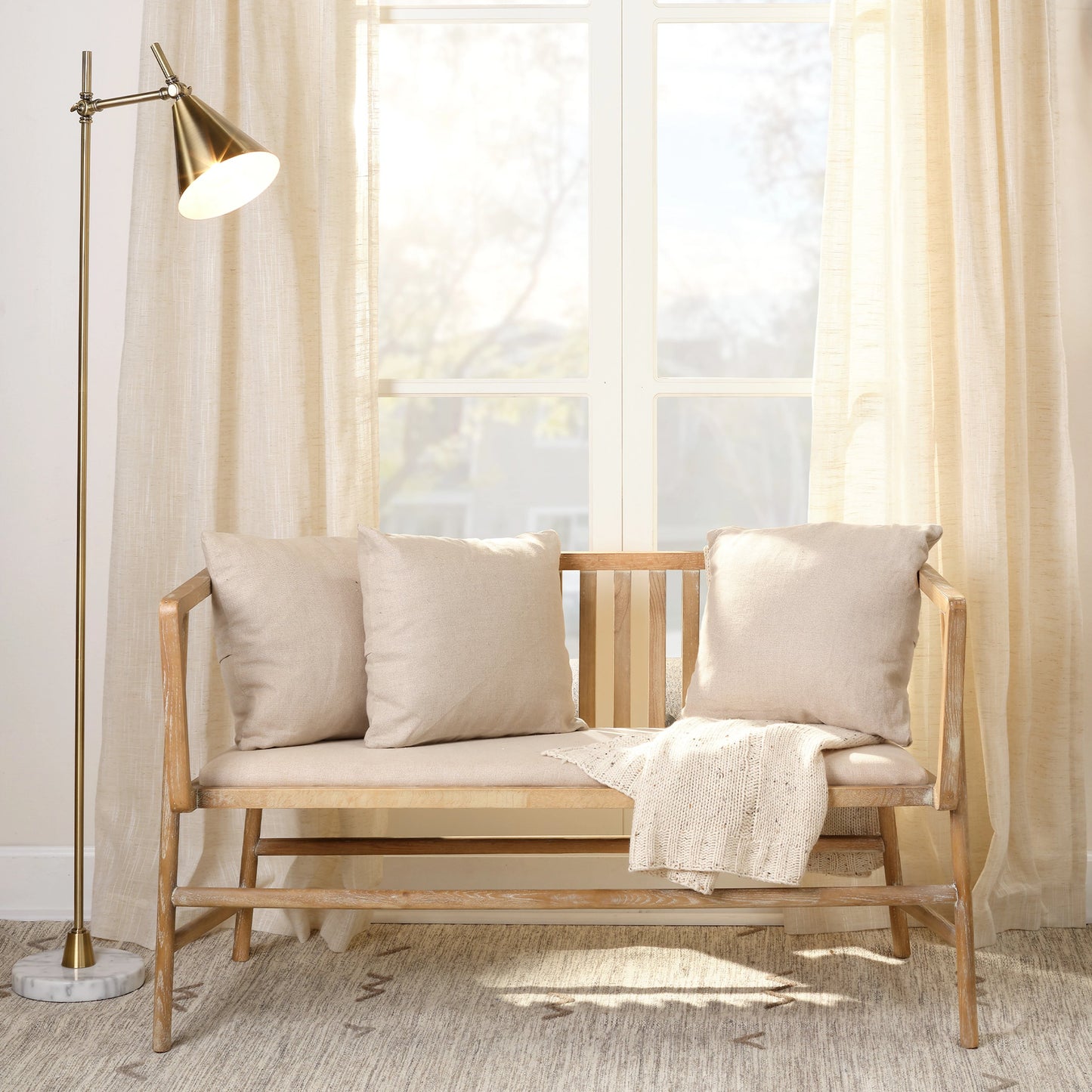 004 SI-1782504 | Lifestyle | Kennedy Floor Lamp by Lifestyle by JY in brass metal & white marble. Made from brass metal, white marble in a modern style.