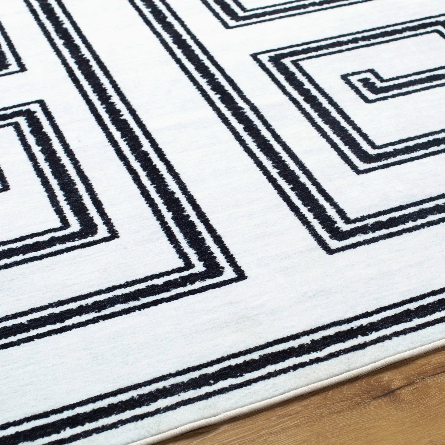 005 SI-2099362,SI-2099363,SI-2099364,SI-2099365,SI-2099366,SI-2099367 | Closeup | Lavable Rug - 500741 by Livabliss in white, onyx, light silver, old lavender. Made from polyester in a unique style.