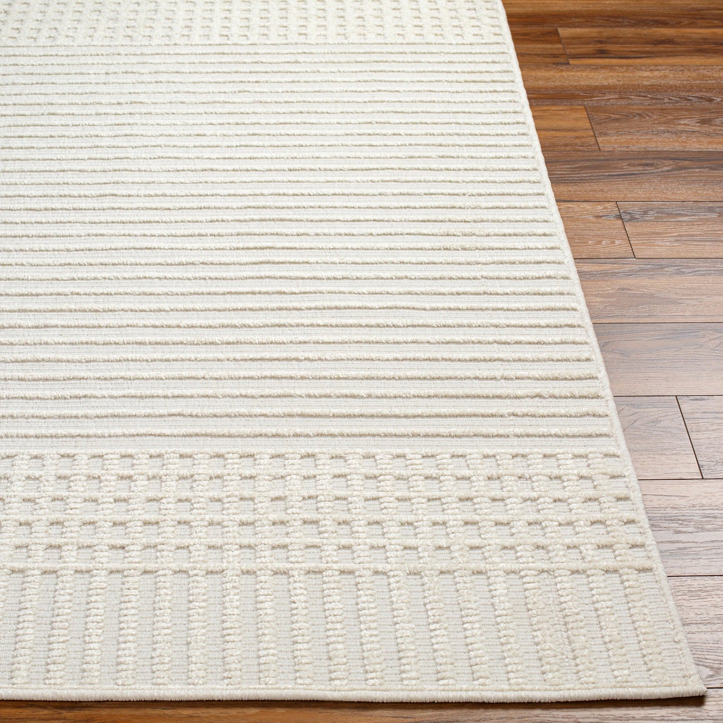 004 SI-1918747,SI-1918748,SI-1918749,SI-1918750,SI-1918751 | Additional Silo | Lyna Rug by Livabliss in white, off-white. Made from main: 70% polypropylene, main: 30% polyester in a modern style.