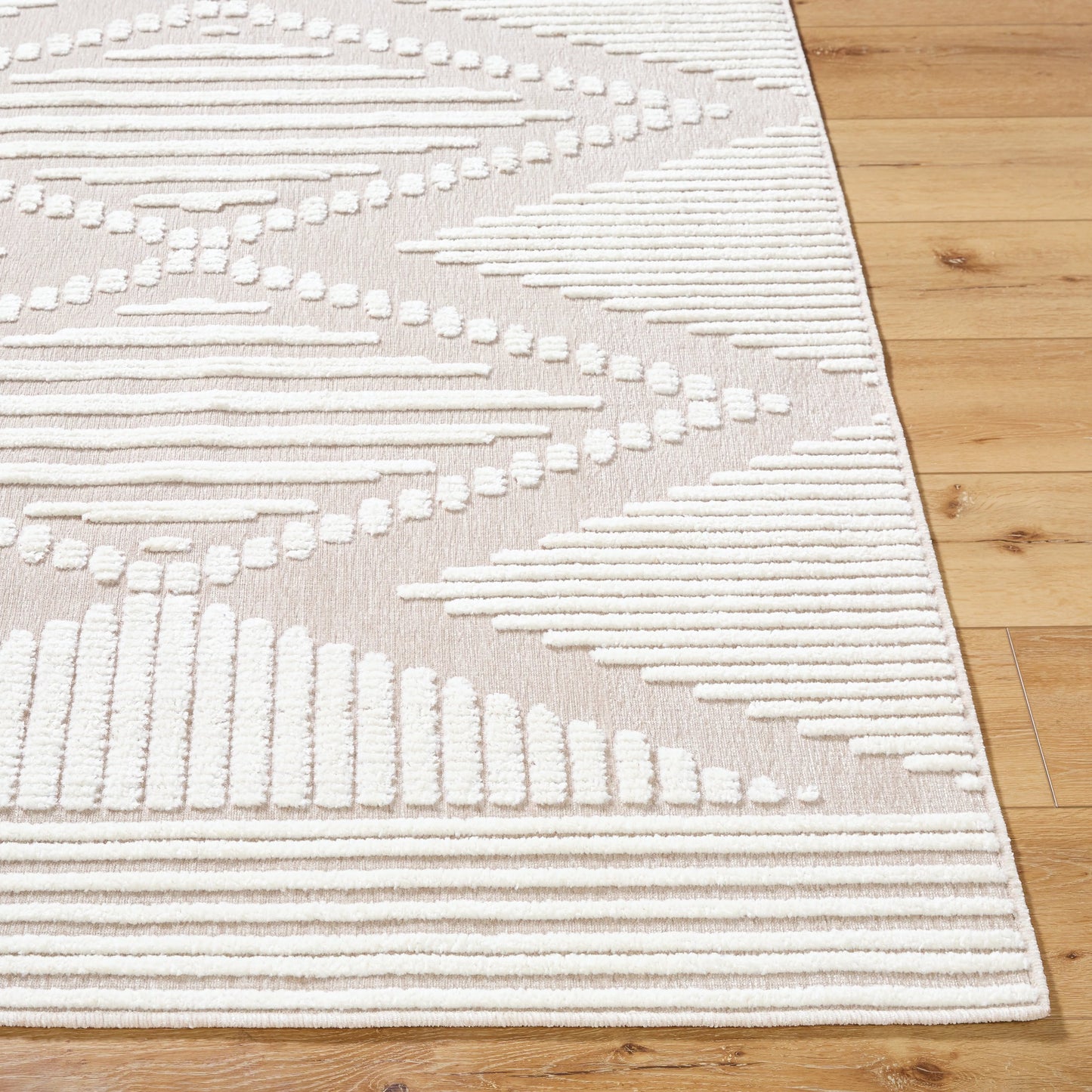 005 SI-2169061,SI-2169062,SI-2169063,SI-2169064,SI-2169065 | Closeup | Lyna Rug - 537577 by Livabliss. Made from polypropylene, chenille-polyester in a unique style.